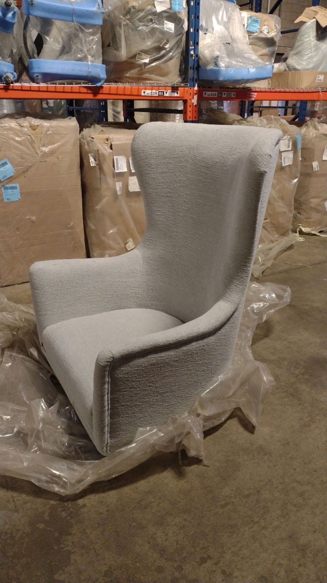 Louis Armchair in Barley Slubby Cotton RRP - £1270 - Image 4 of 7