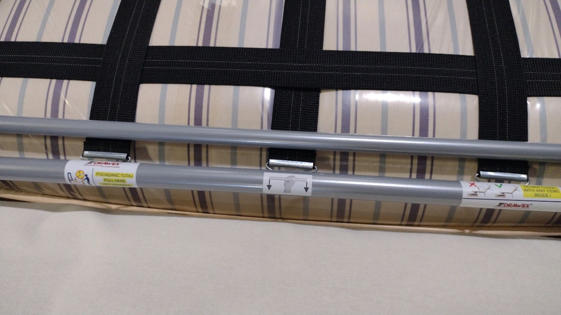 Bluebell 2 Seat Sofa Bed In Uniform House Herringbone Weave RRP - £2230 - Image 12 of 14