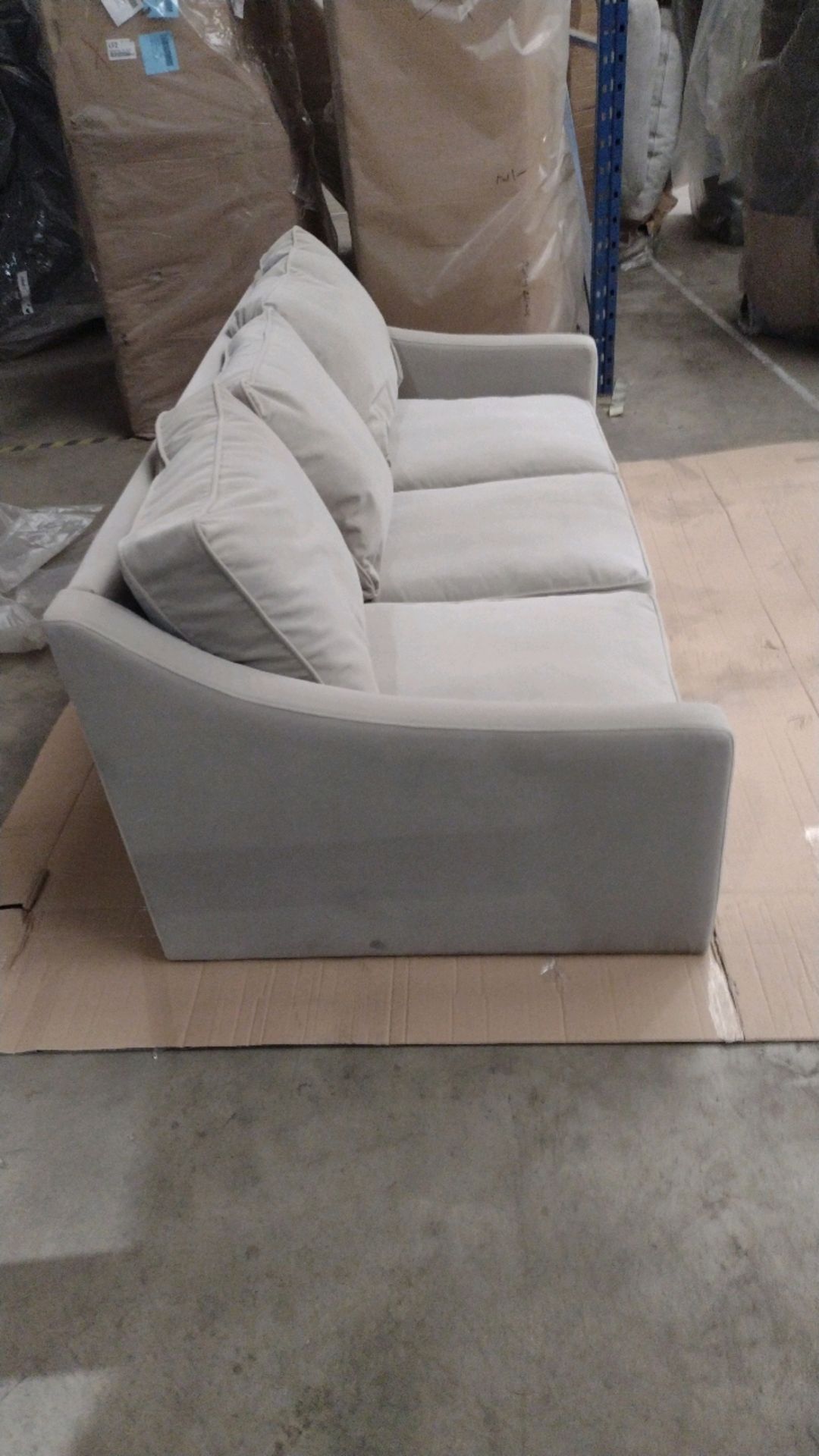 Iggy 3 Seat Sofa - Image 4 of 6