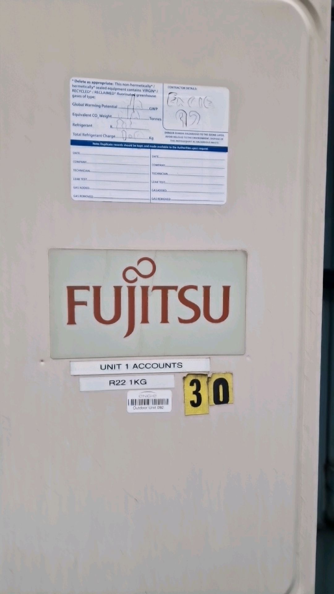 Fujitsu Outdoor Aircon Unit - Image 2 of 3