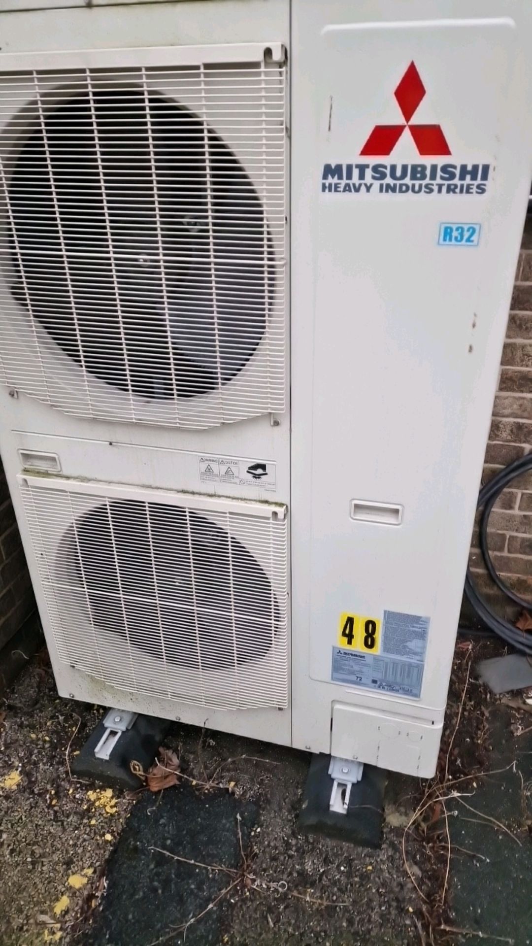 Mitsubishi Outdoor Aircon Unit - Image 2 of 4