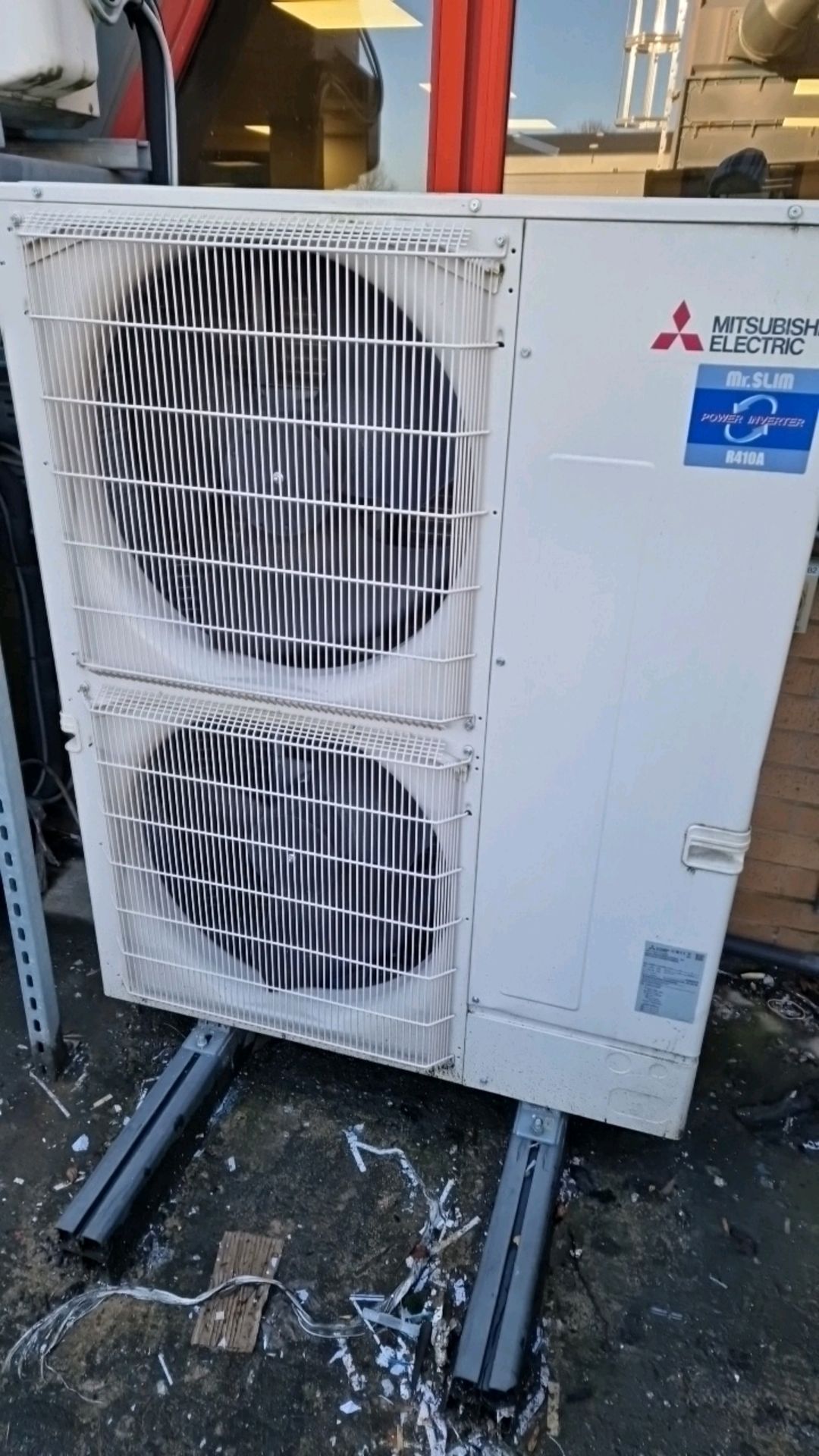 Mitsubishi Outdoor Aircon Unit - Image 2 of 4