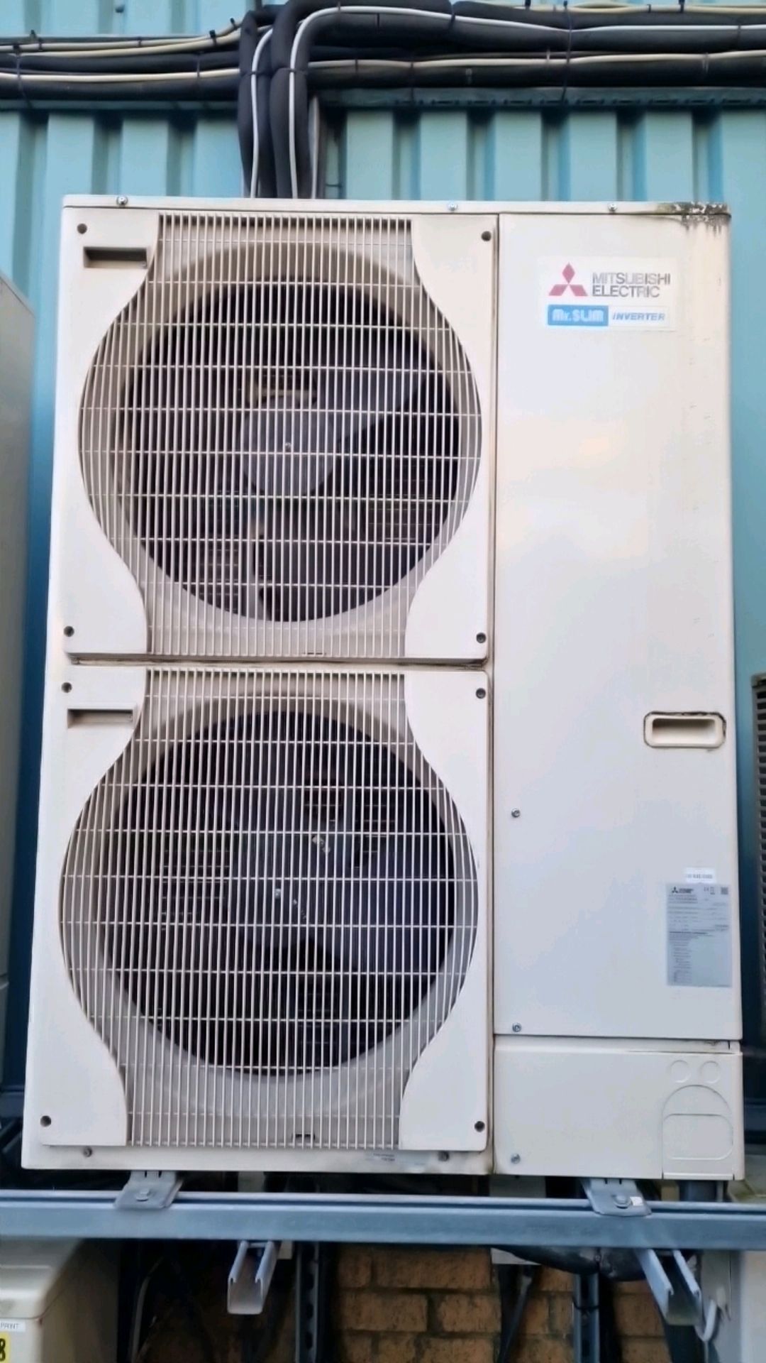 Mitsubishi Outdoor Aircon Unit - Image 2 of 3