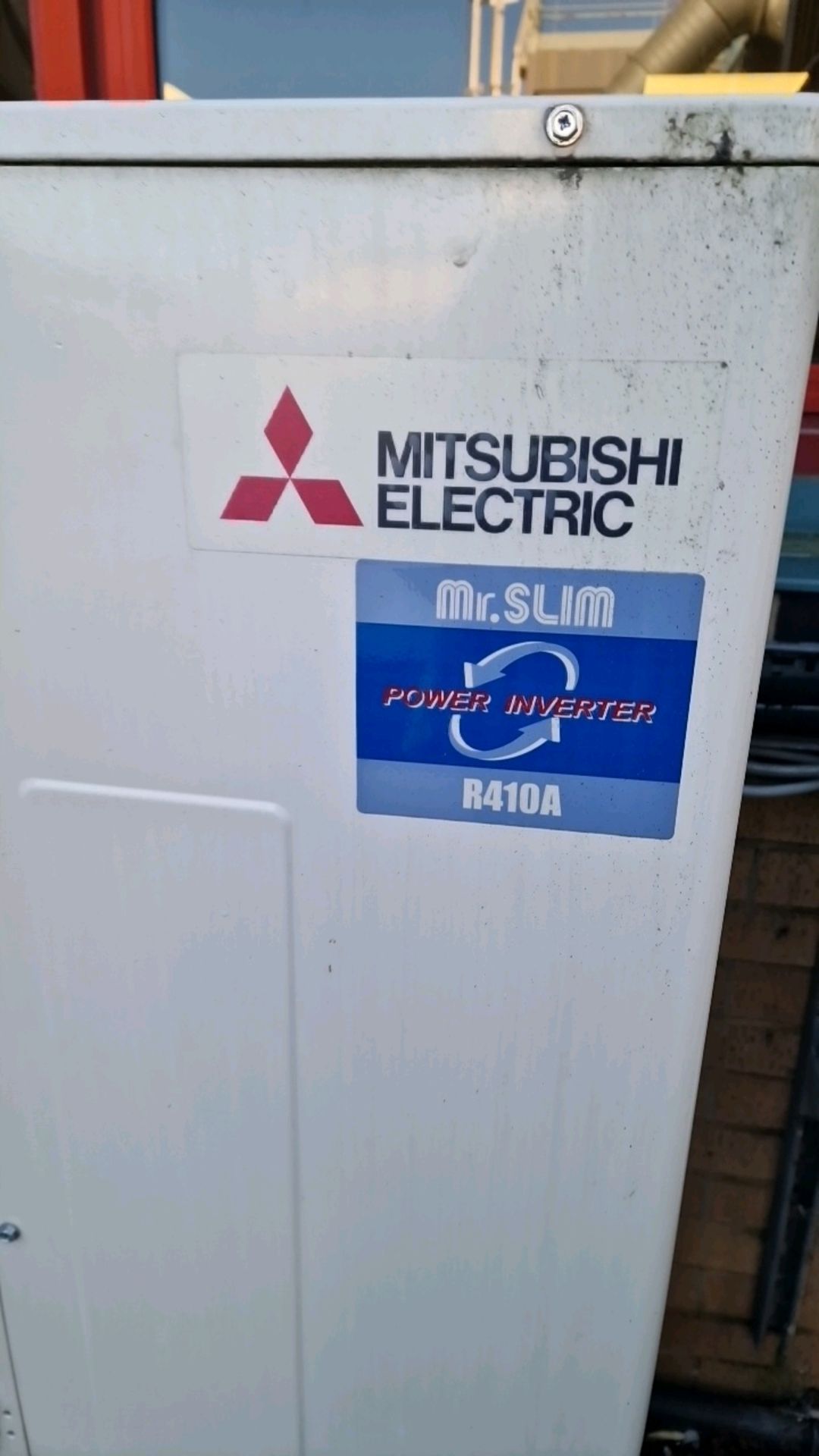 Mitsubishi Outdoor Aircon Unit - Image 3 of 4