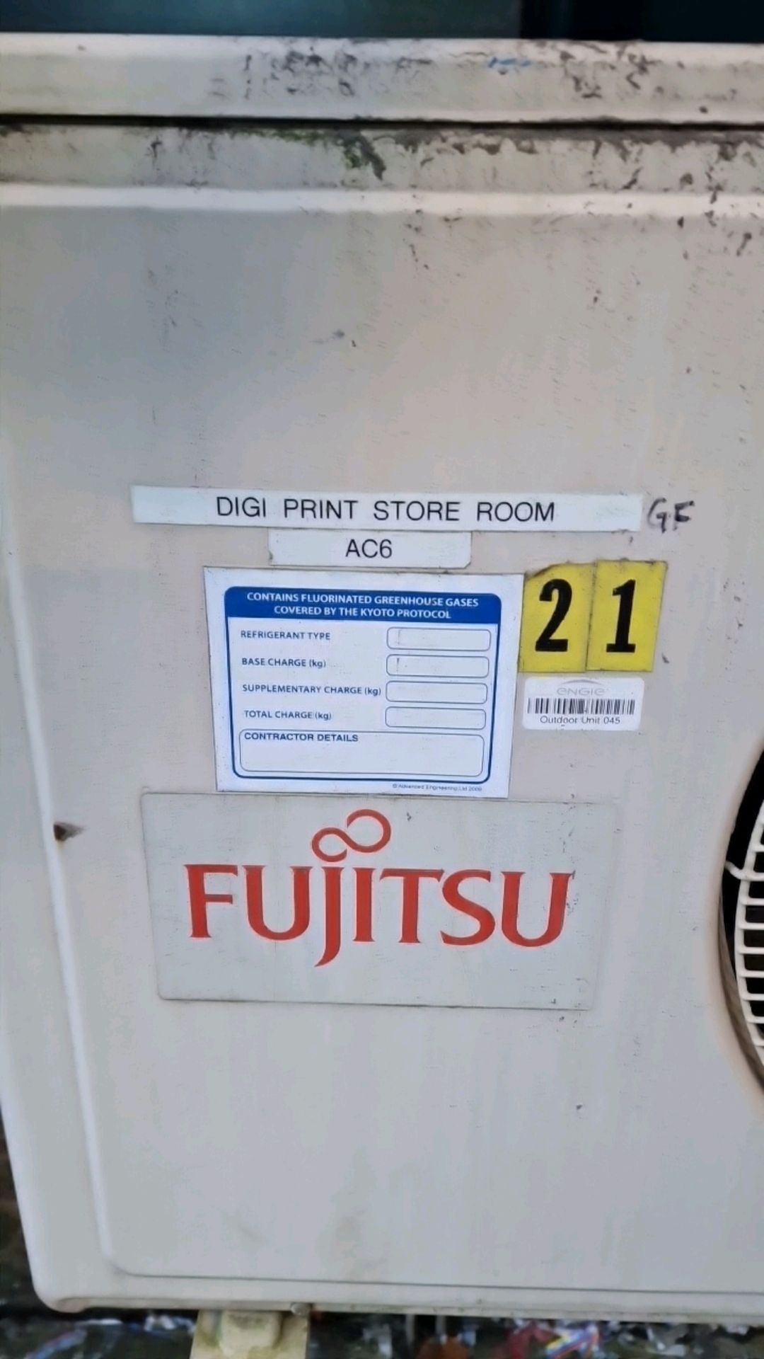 Fujitsu Outdoor Aircon Unit - Image 2 of 3