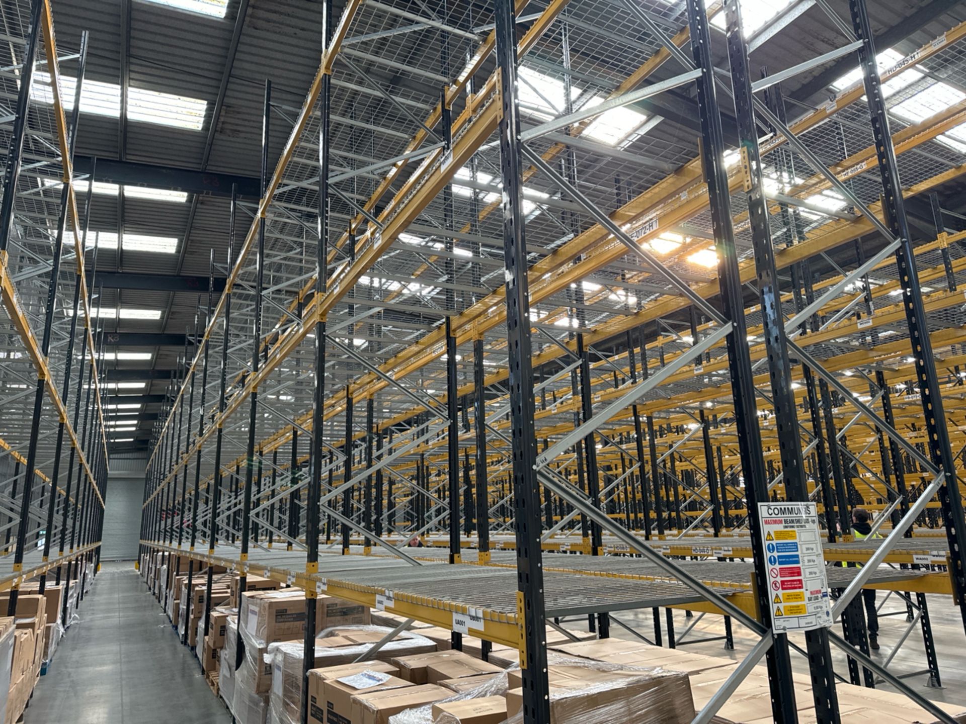 30 Bays Of Back To Back Boltless Industrial Pallet