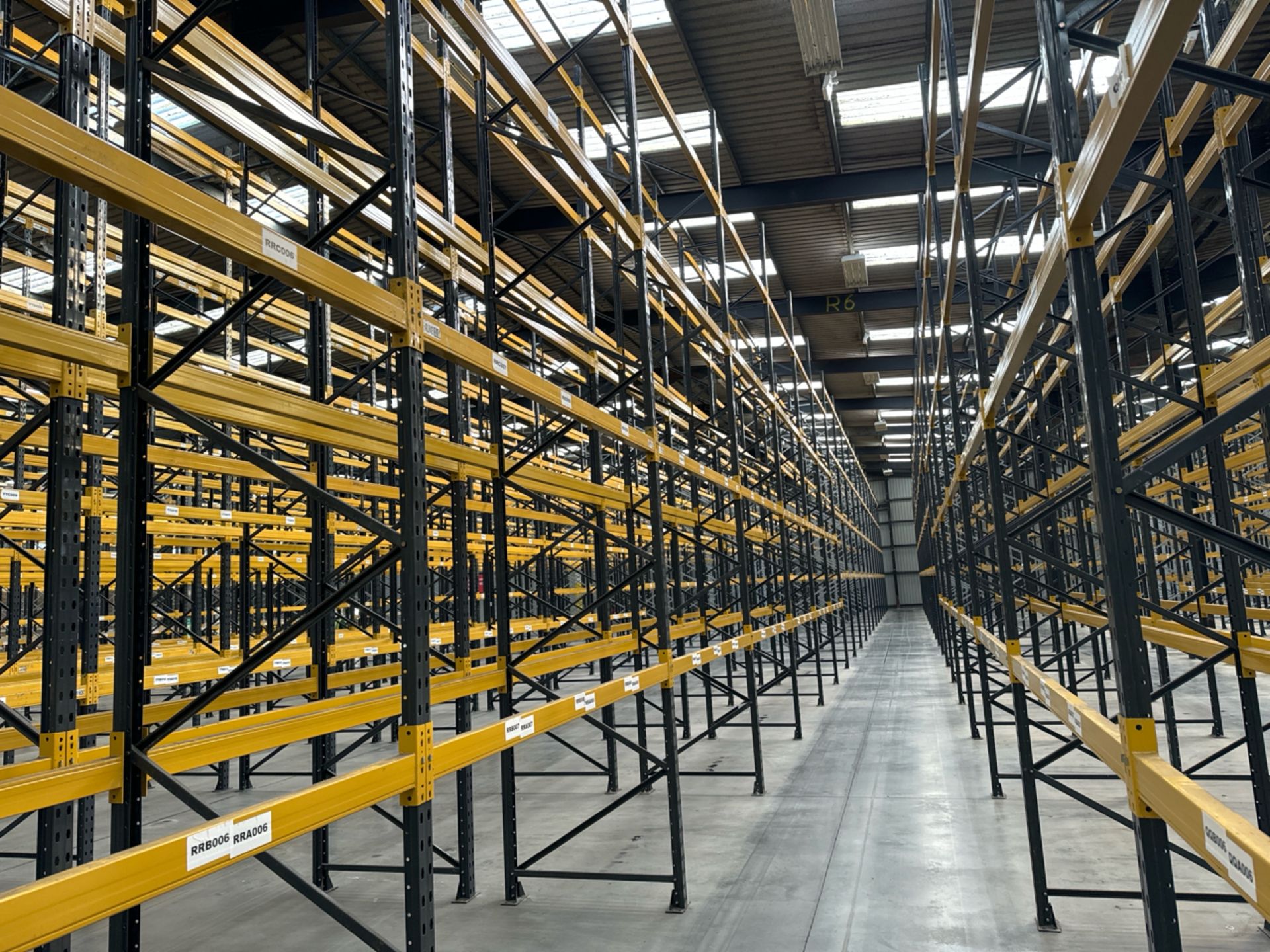 40 Bays Of Back To Back Boltless Industrial Pallet - Image 8 of 8