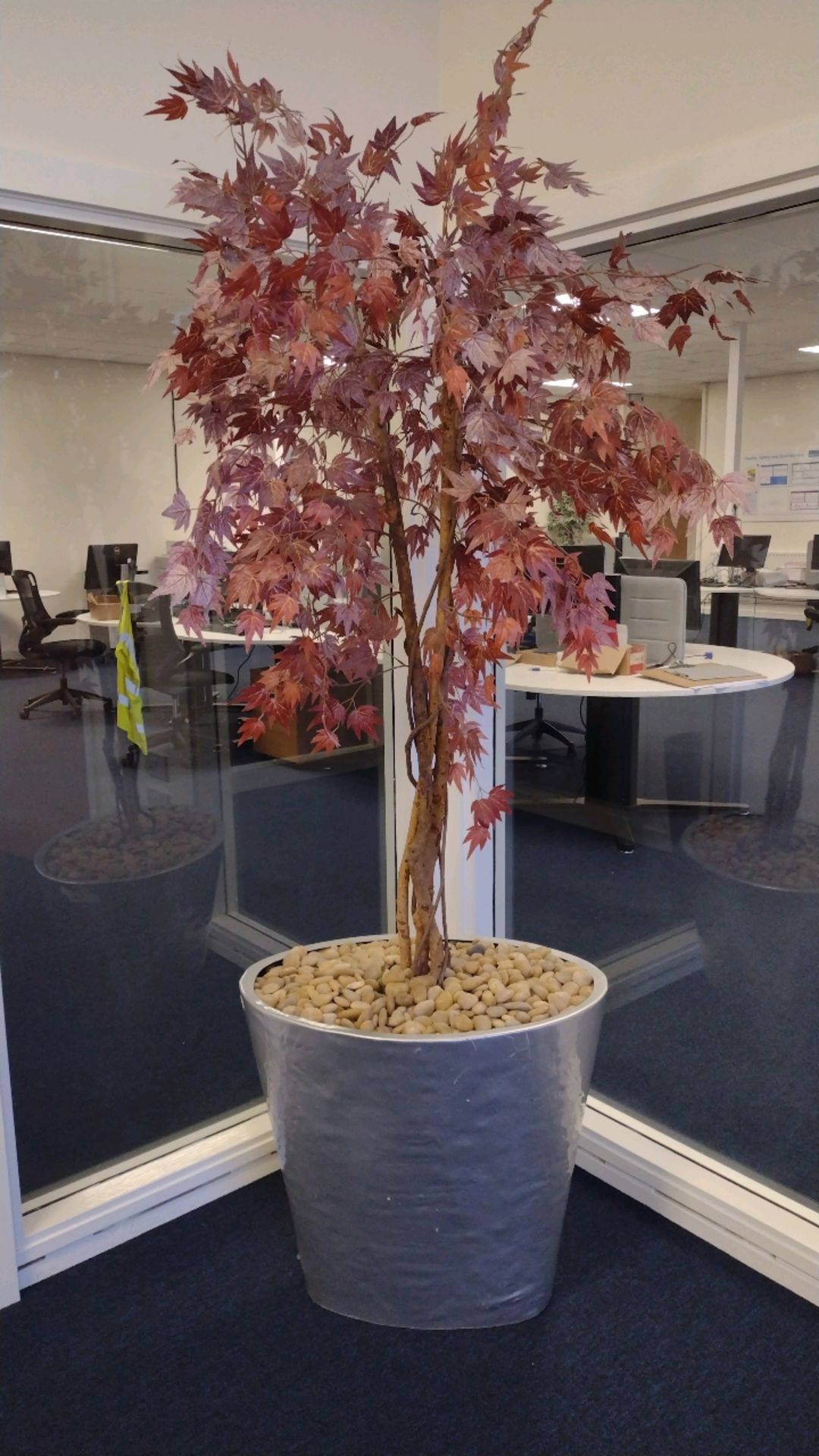 Floor Standing Artificial Japanese Foliage Tree - Image 3 of 5