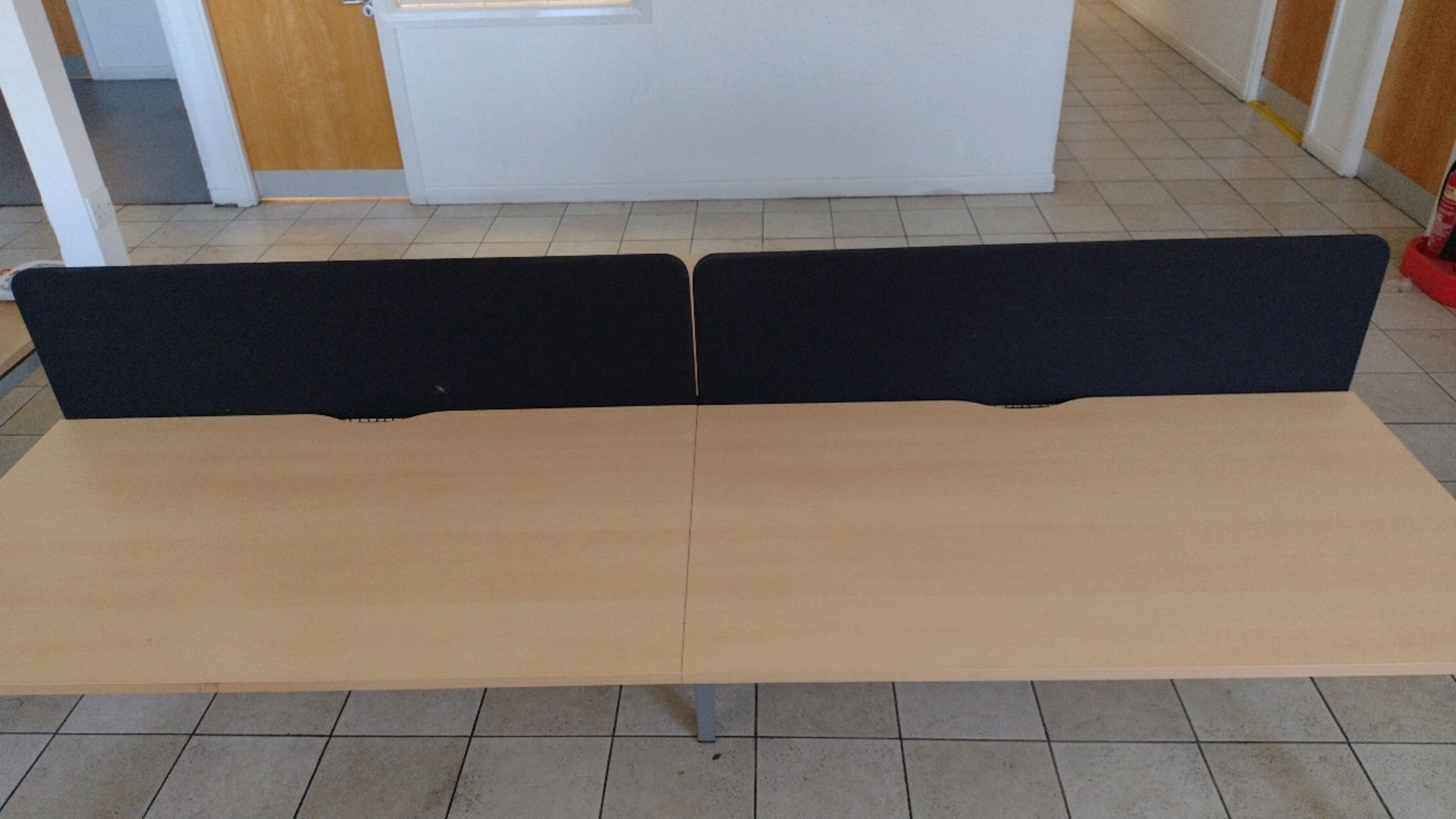 4x Office Desk With Central Divide - Image 6 of 6