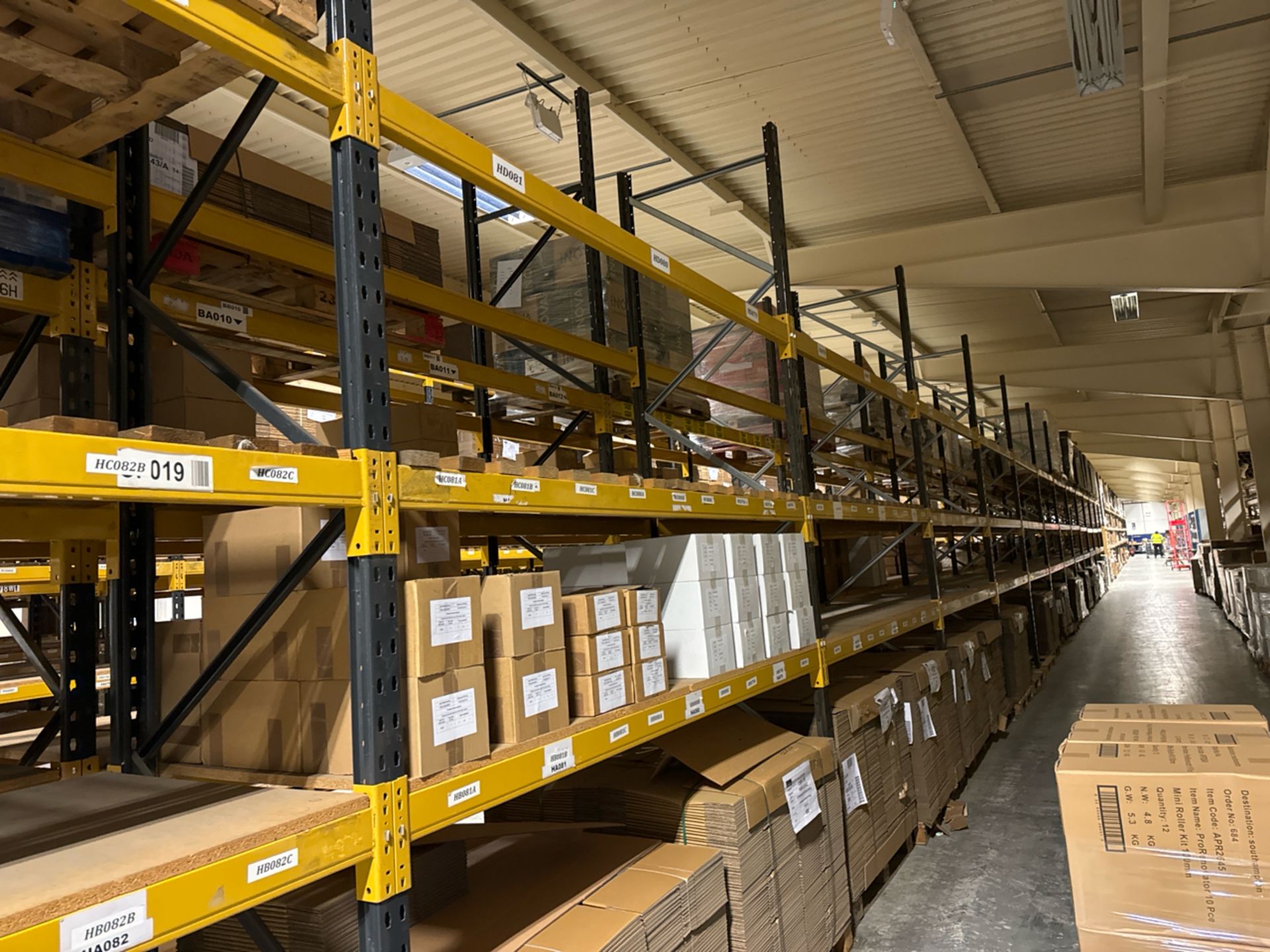 26 Bays Of Back To Back Boltless Industrial Pallet Racking - Image 4 of 8