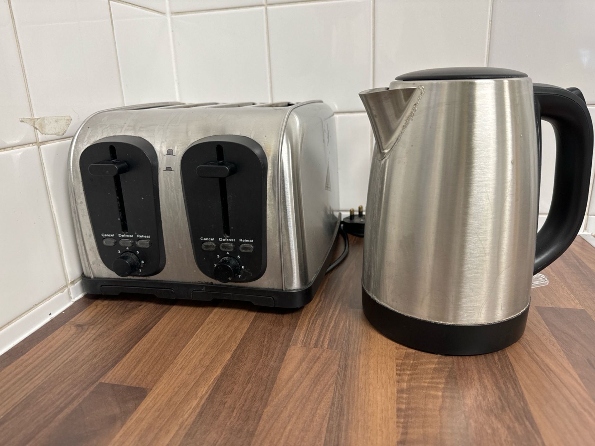 Toaster and Kettle Set - Image 3 of 3