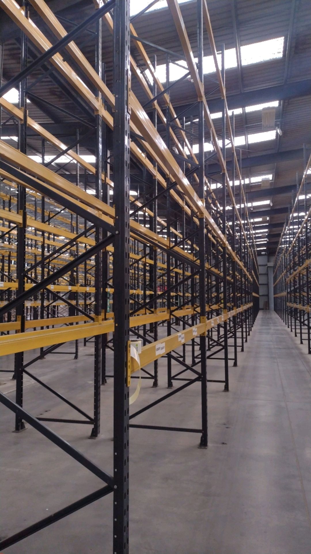 40 Bays Of Back To Back Boltless Industrial Pallet Racking - Image 6 of 10