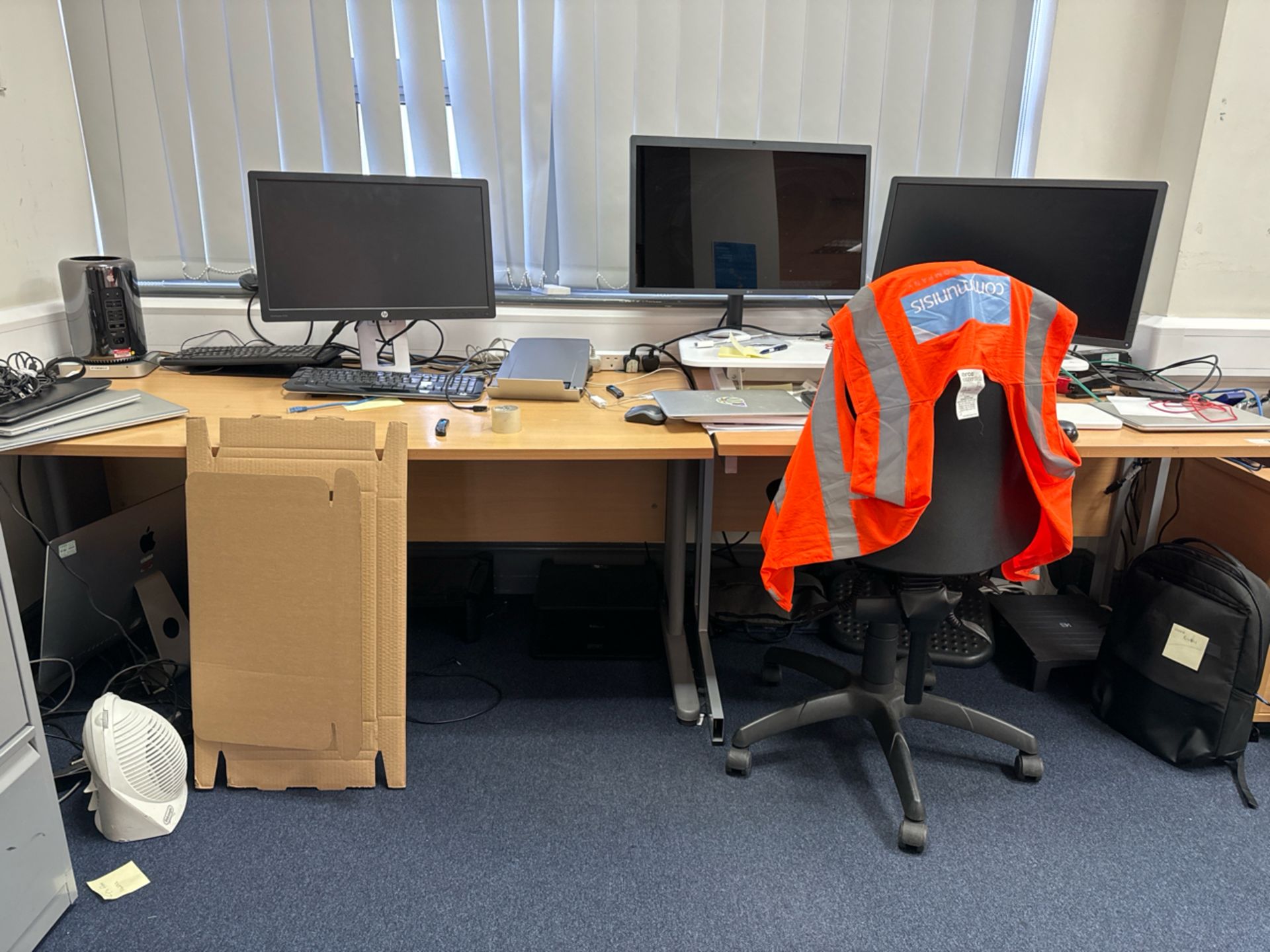 Office Desk x2 With Chairs