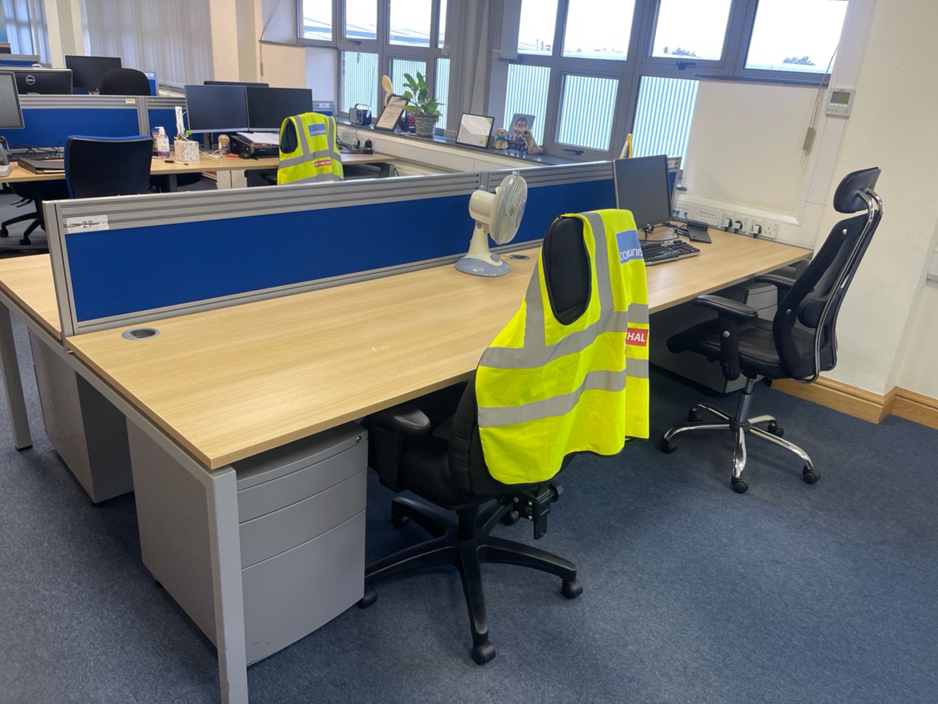 Bank Of 4 Desks With Privacy Dividers & Chairs