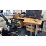 Office Desk With Chair