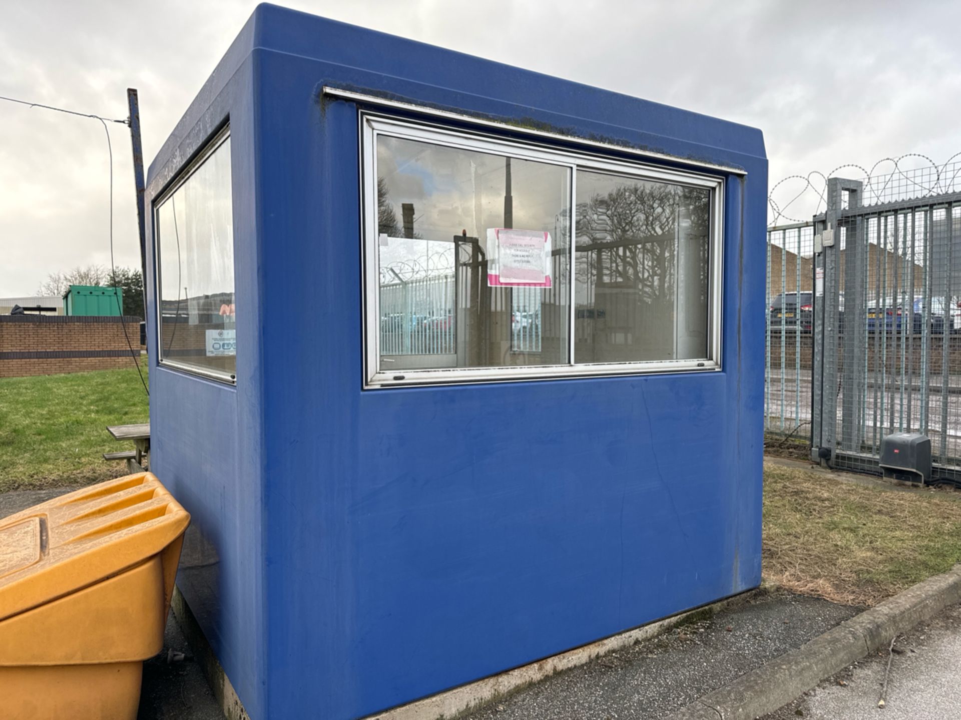 Security Outhouse & Contents