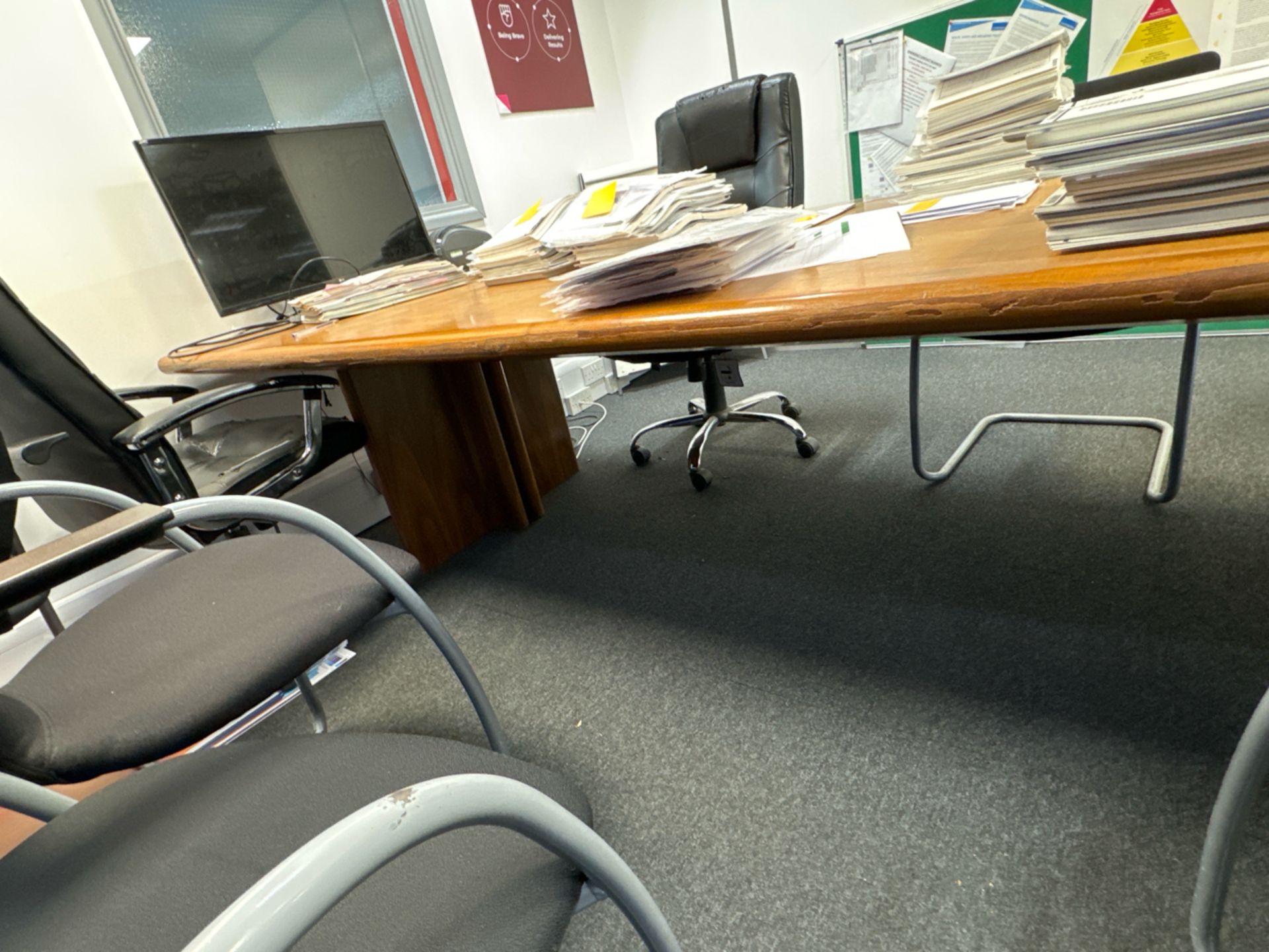 Wood Boardroom Table & Black Chairs x6 - Image 4 of 9