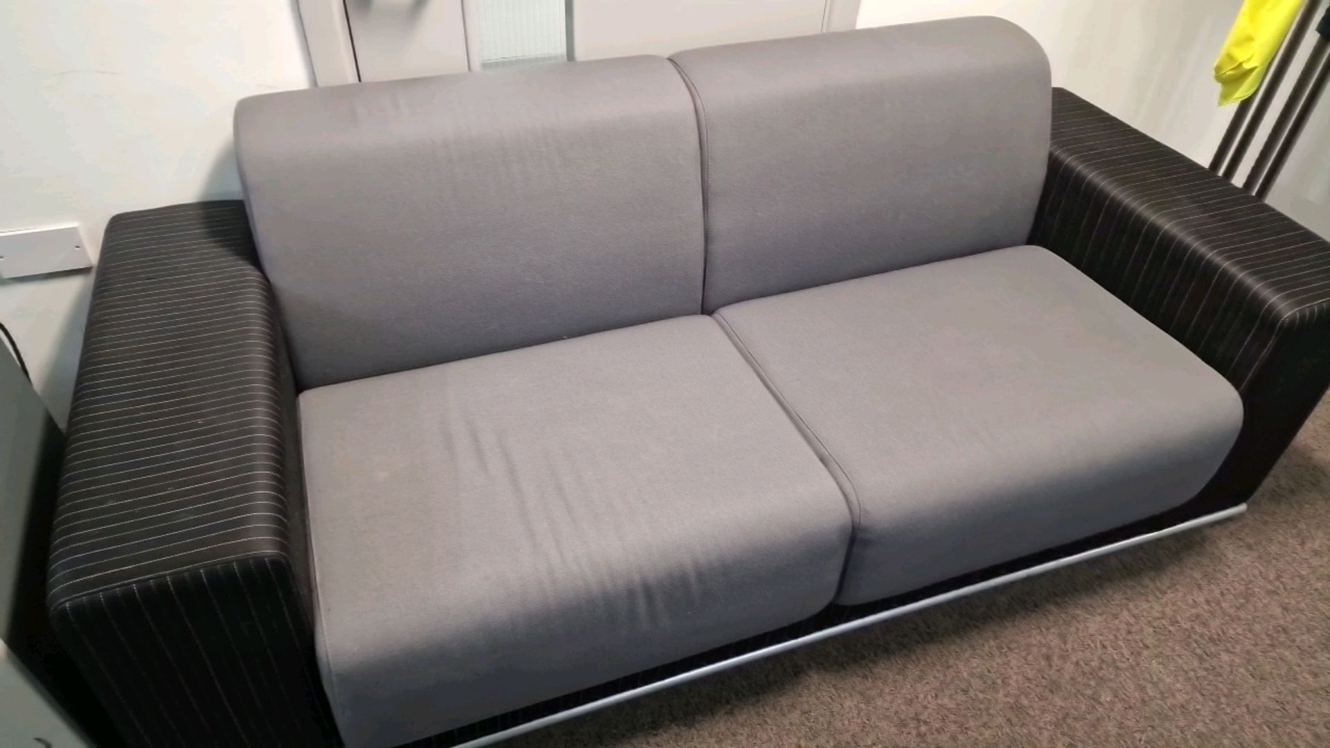 Black & Grey Sofa - Image 3 of 5