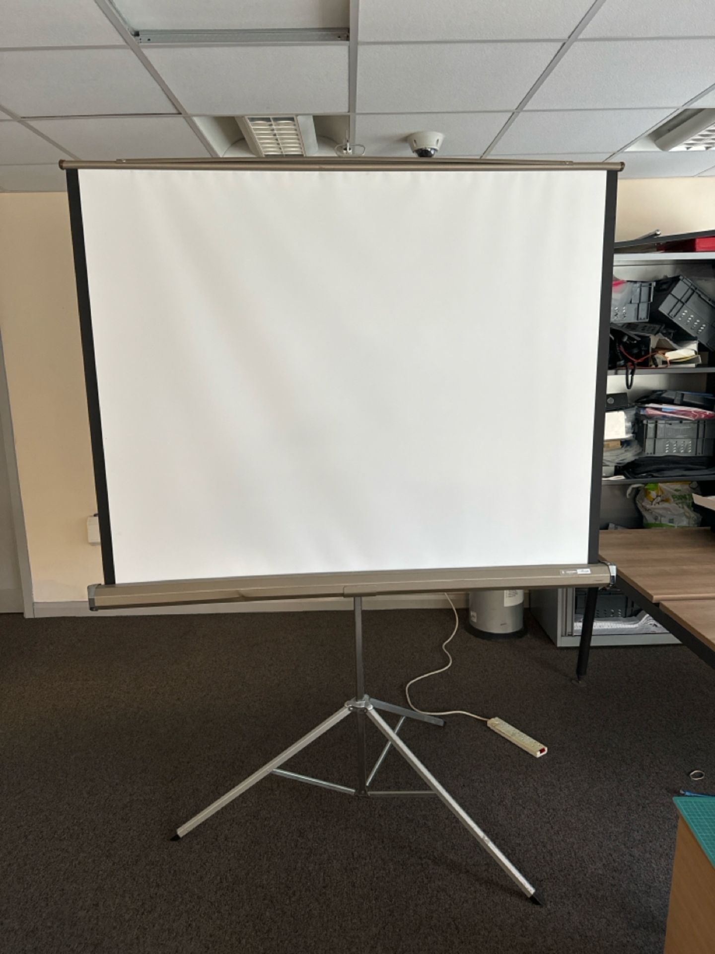 Harkness Miralyte Projector Screen & Stand - Image 2 of 6
