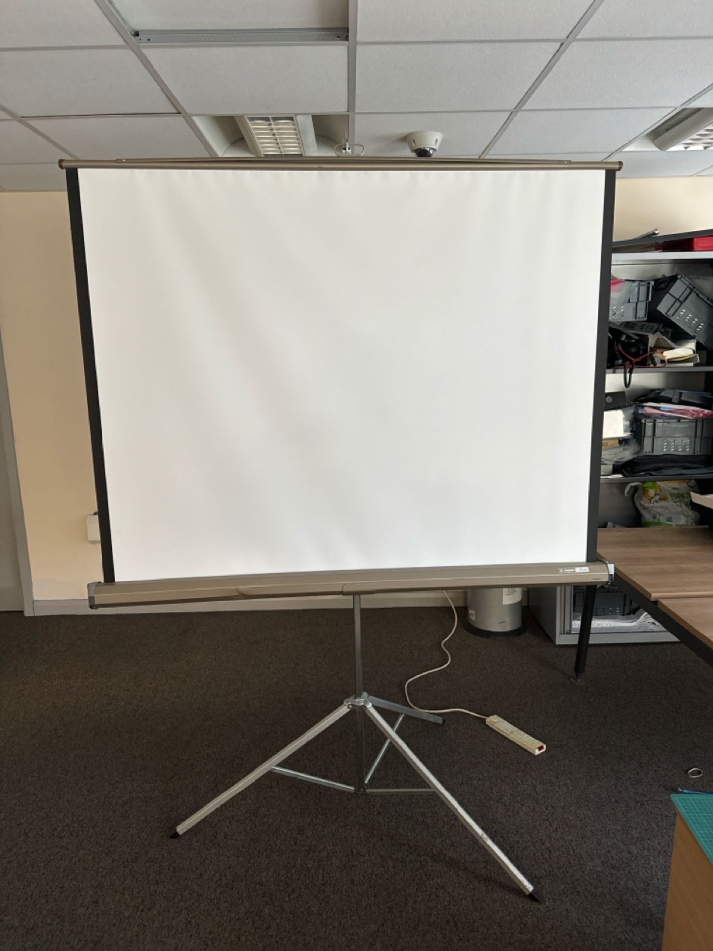 Harkness Miralyte Projector Screen & Stand - Bild 2 aus 6