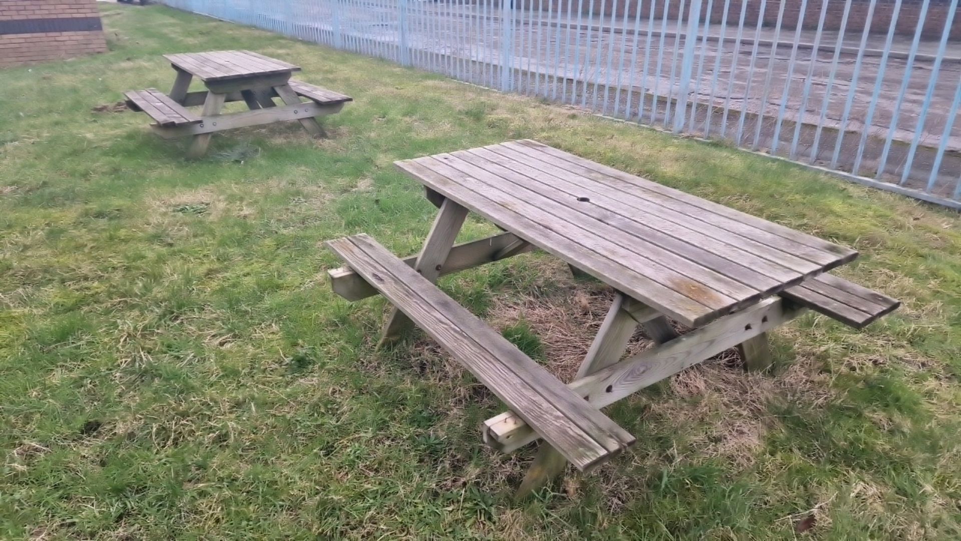 Wooden Picnic Bench x1 - Image 2 of 2