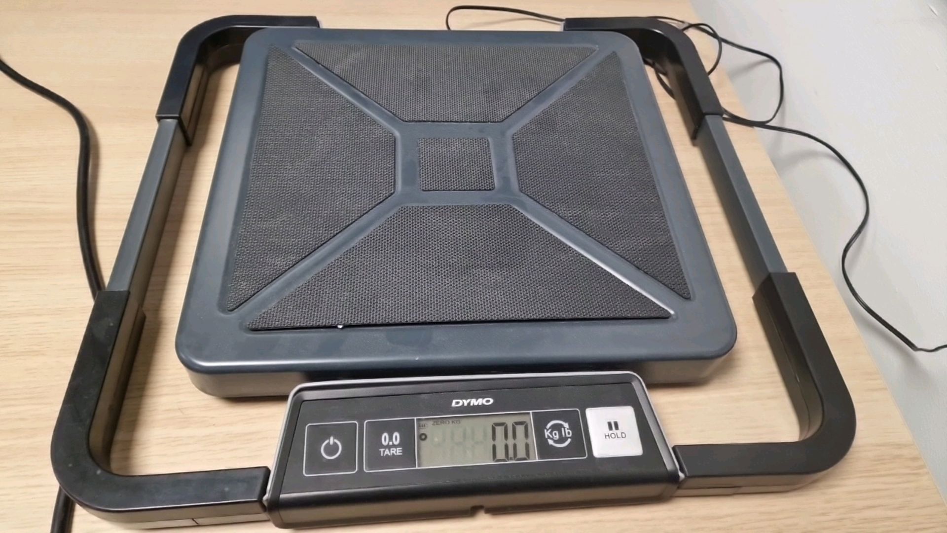 DYMO® Portable Digital USB Shipping Scales - Image 2 of 4