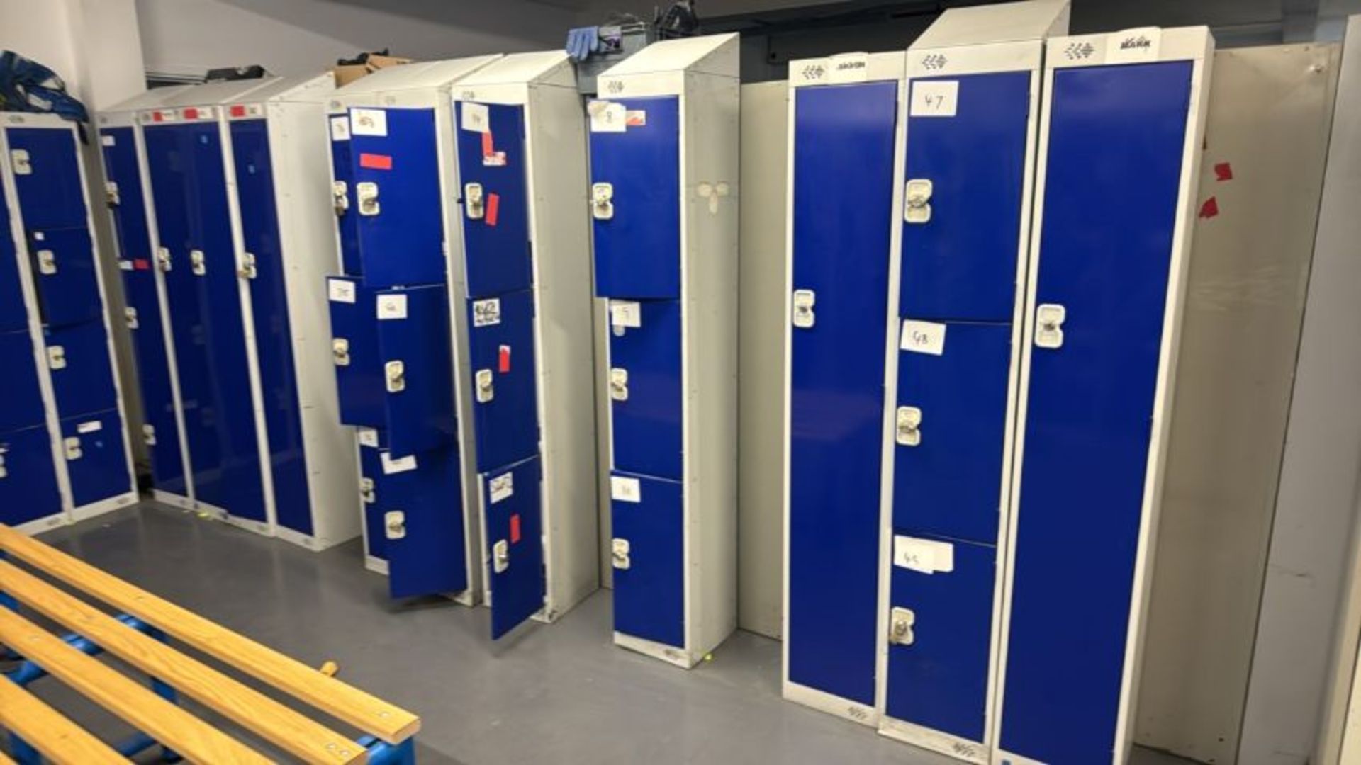 Bank of 4 Lockers