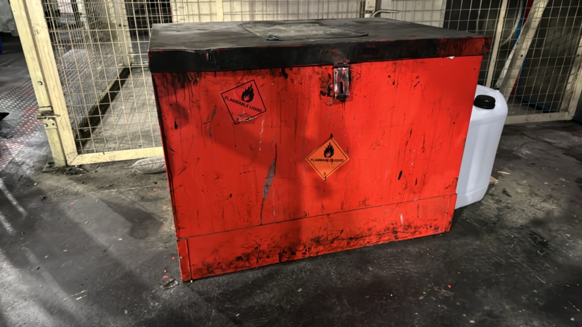 Red Metal Storage Chest - Image 3 of 5