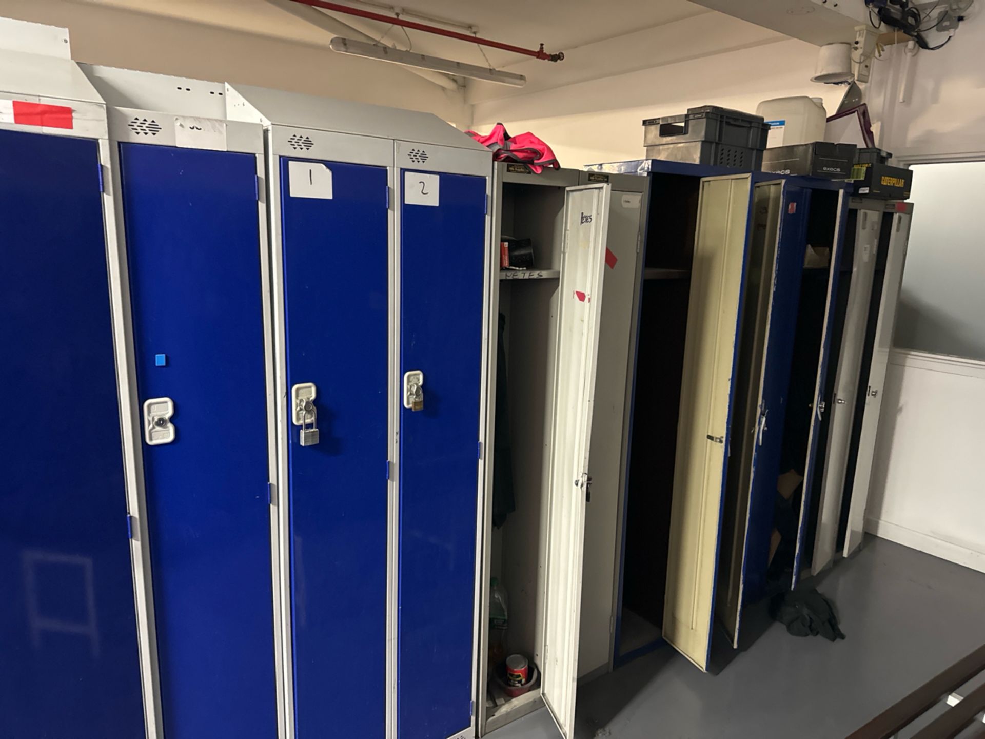 A Run Of 11 Lockers