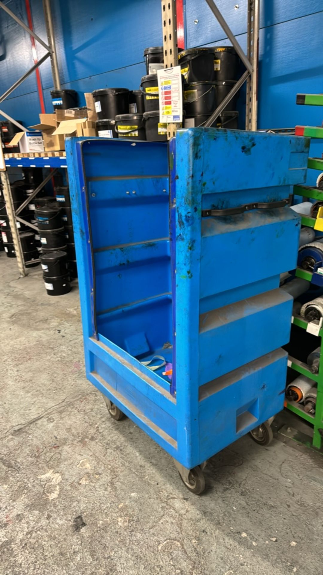 Mobile Blue Plastic Storage Tubs with Zip up front - Image 3 of 5
