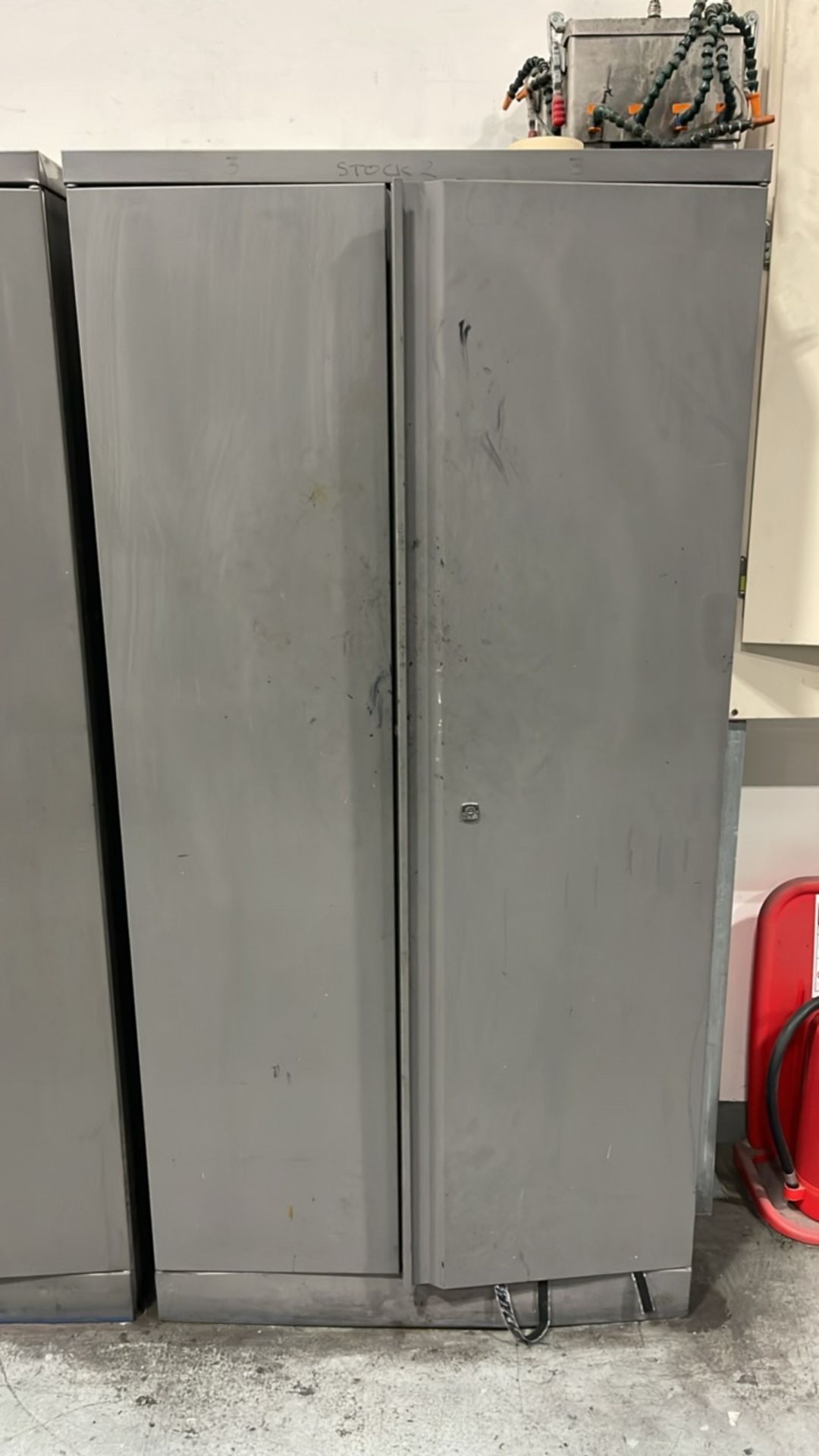 3 x Metal Storage Cabinets - Image 2 of 3