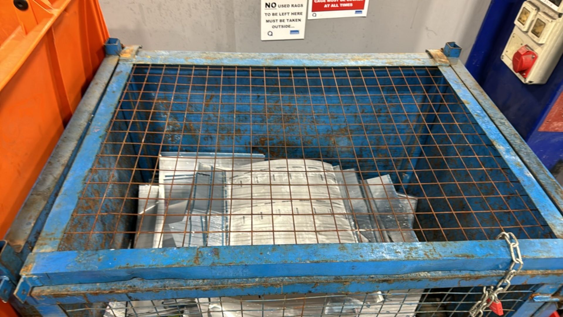 Metal Waste Cage - Image 4 of 4