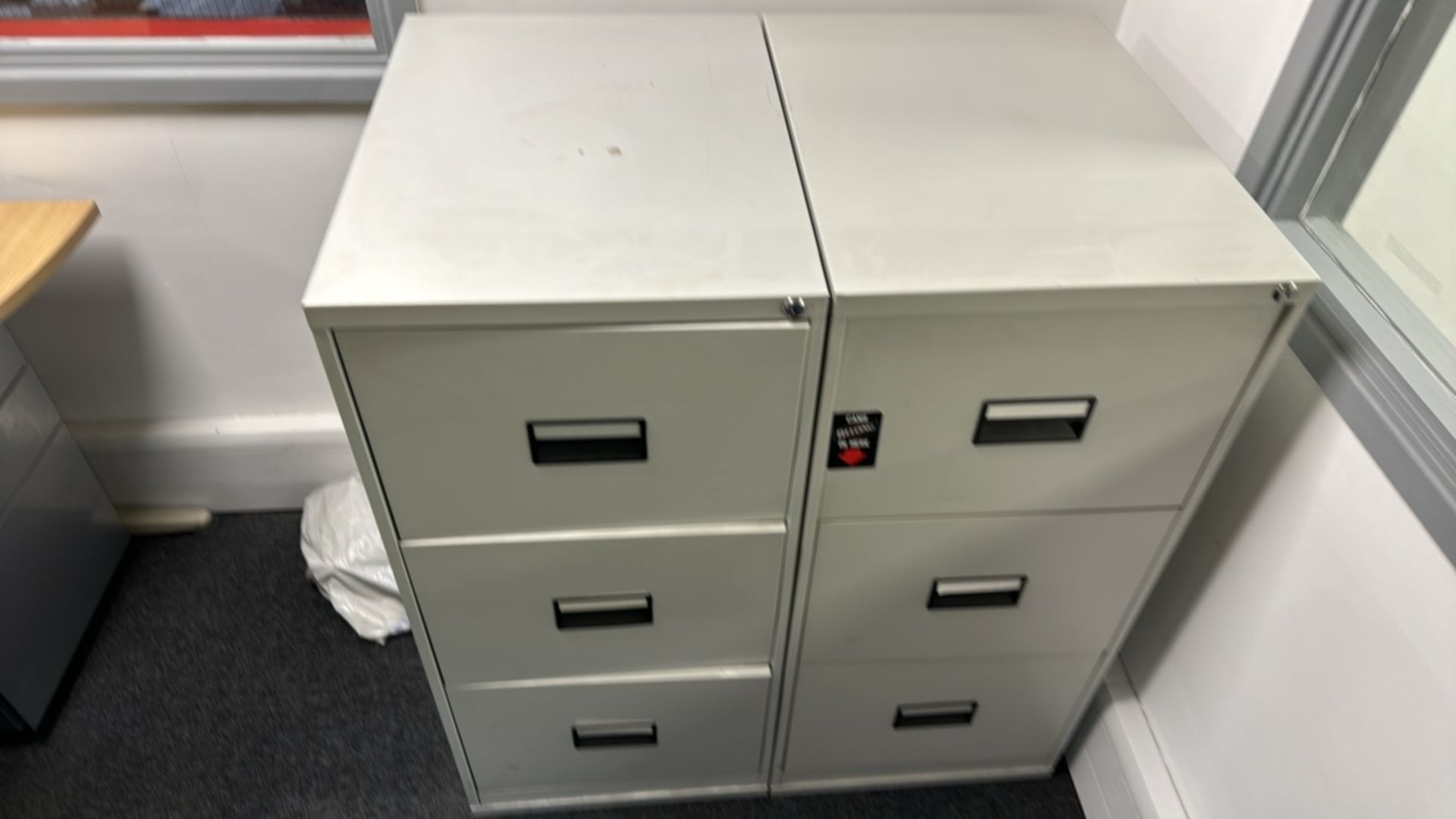 Metal Filing Cabinets x2 - Image 3 of 4