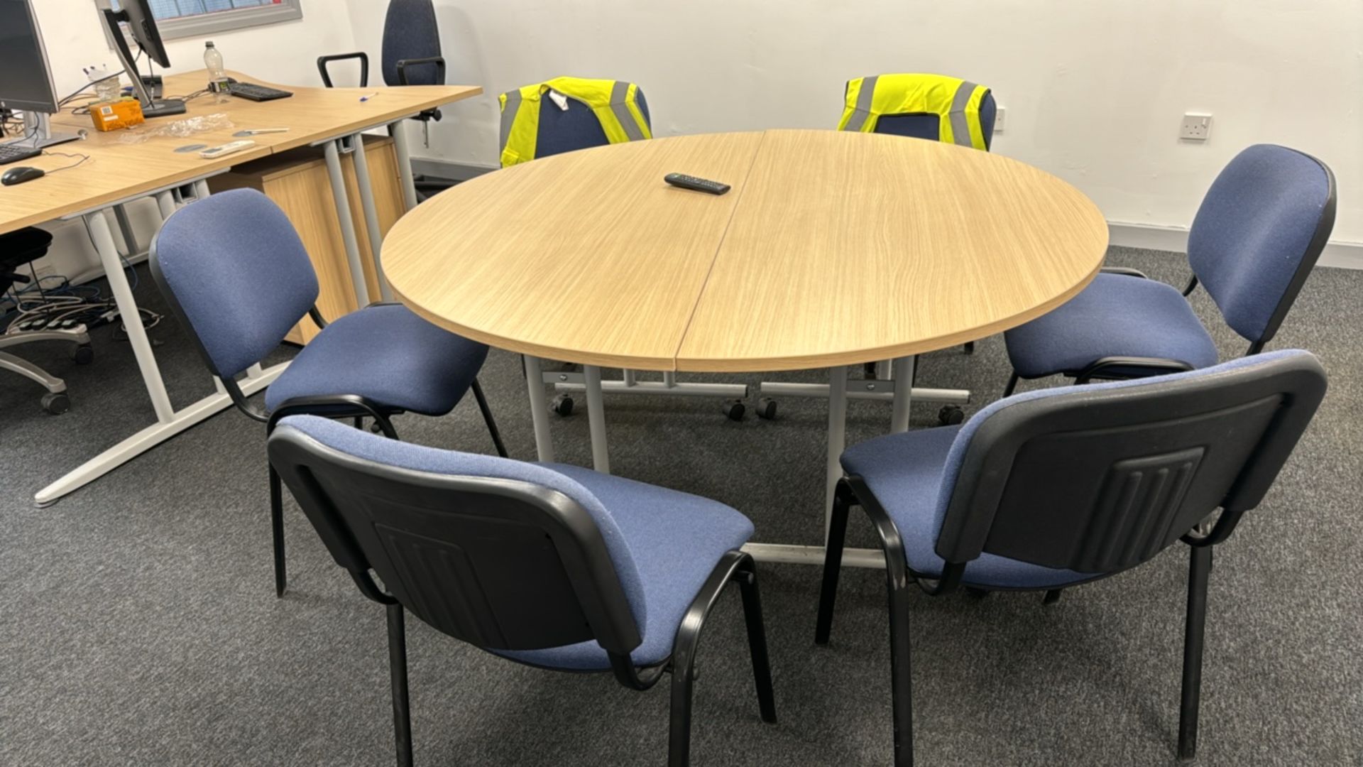 Half Circular Tables x2 and Blue Chairs x6 - Image 2 of 4