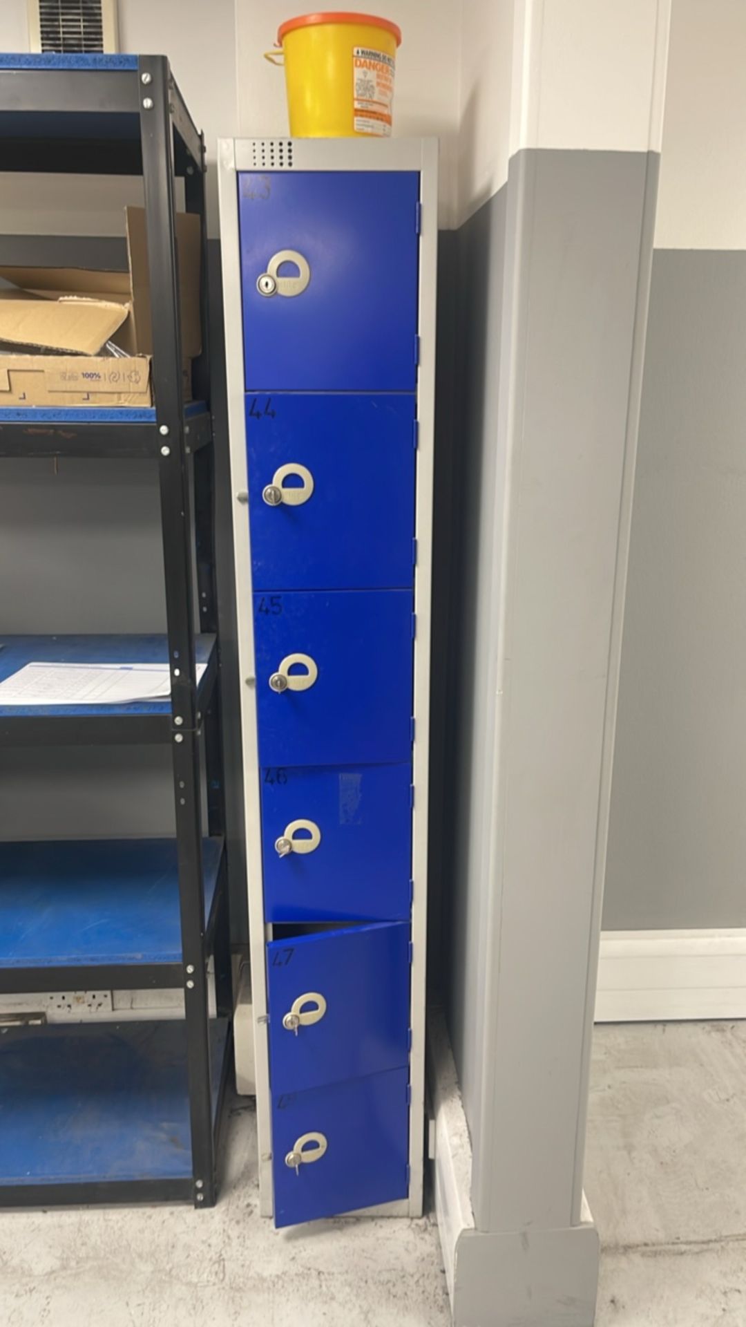 2 sets 6x Lockers - Image 2 of 5