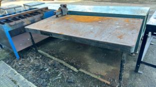 Metal Workbench With Vice