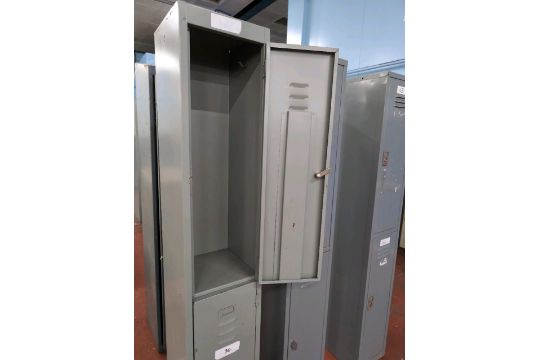 *NO RESERVE* Set Of 3 Metal Locker Towers, 6 Lockers In Total - Image 3 of 5