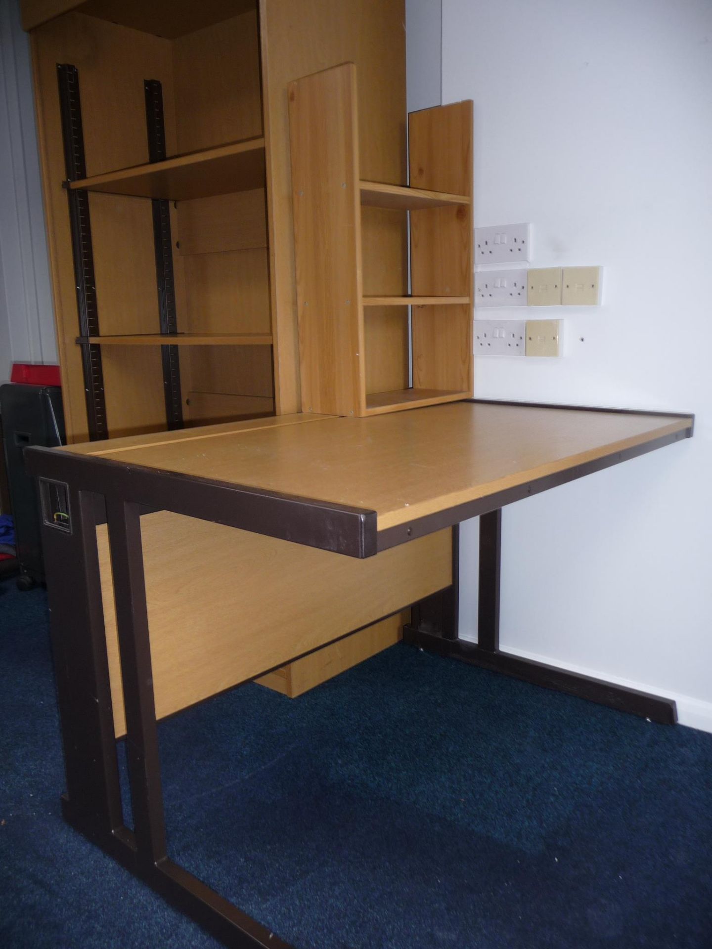 3' Oak Desk With CM