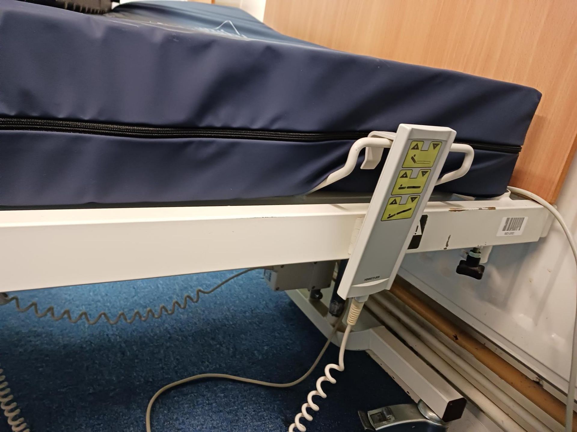 Hospital Bed (Direct from Bournemouth & Poole College) - Image 6 of 7