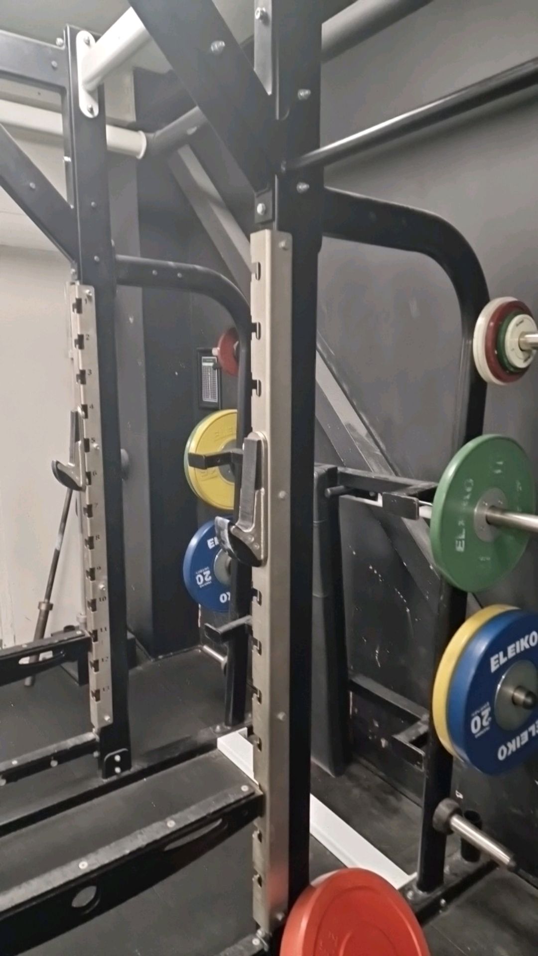 Squat Rack - Image 8 of 10