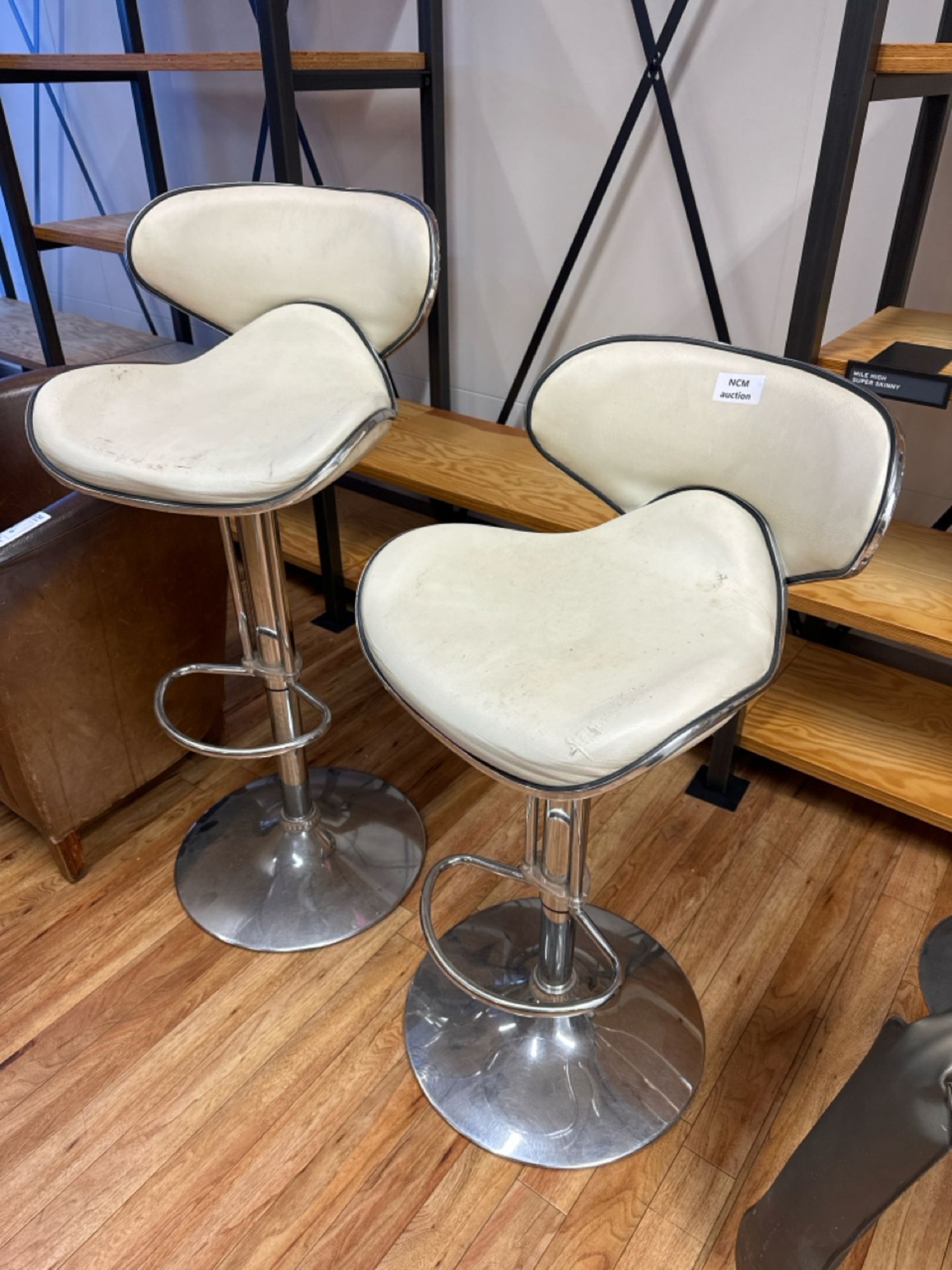 Leather Beauty Stools x2 - Image 2 of 3