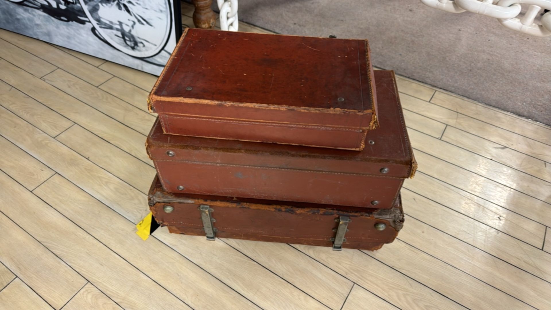 Prop Suitcases x5 - Image 2 of 4