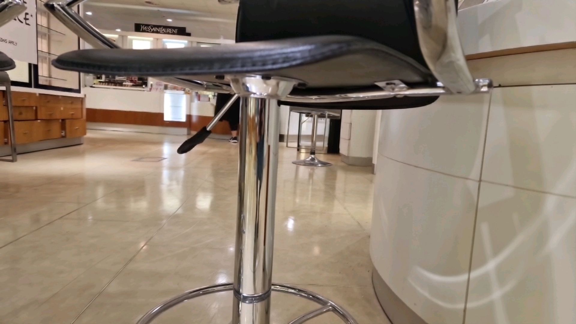 Black Leather Bar Stools x2 - Image 3 of 3