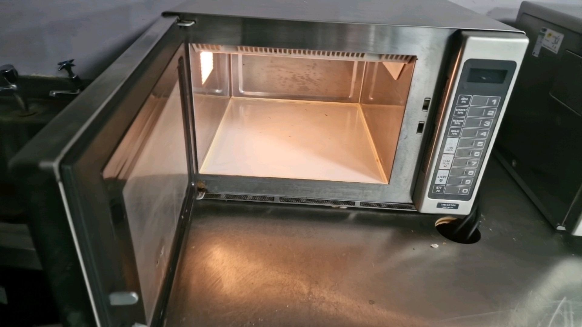 Amana Microwave Oven - Image 2 of 5