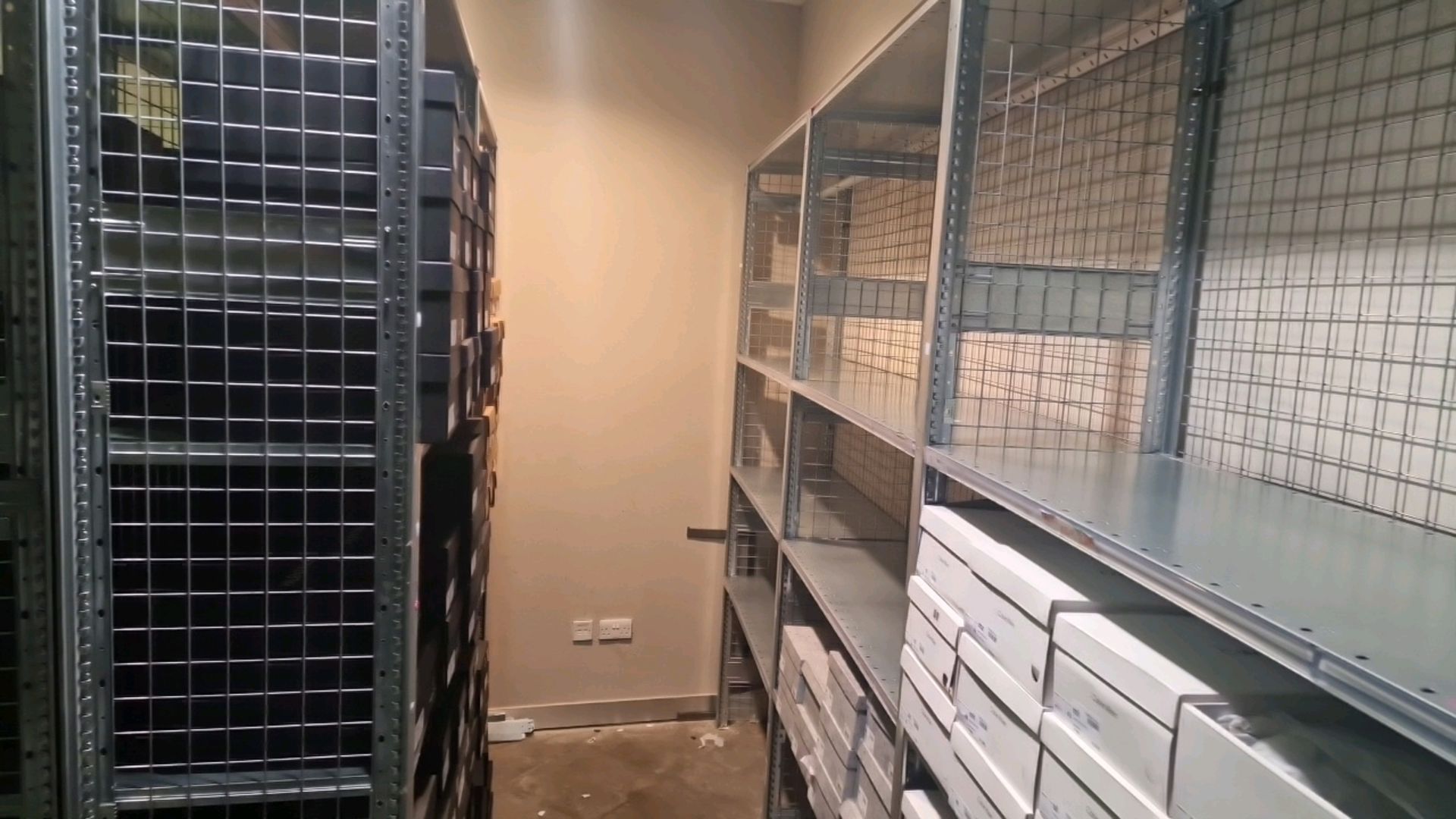 Store Room Of Metal Shelving - Image 3 of 5