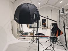 Amaran Studio light