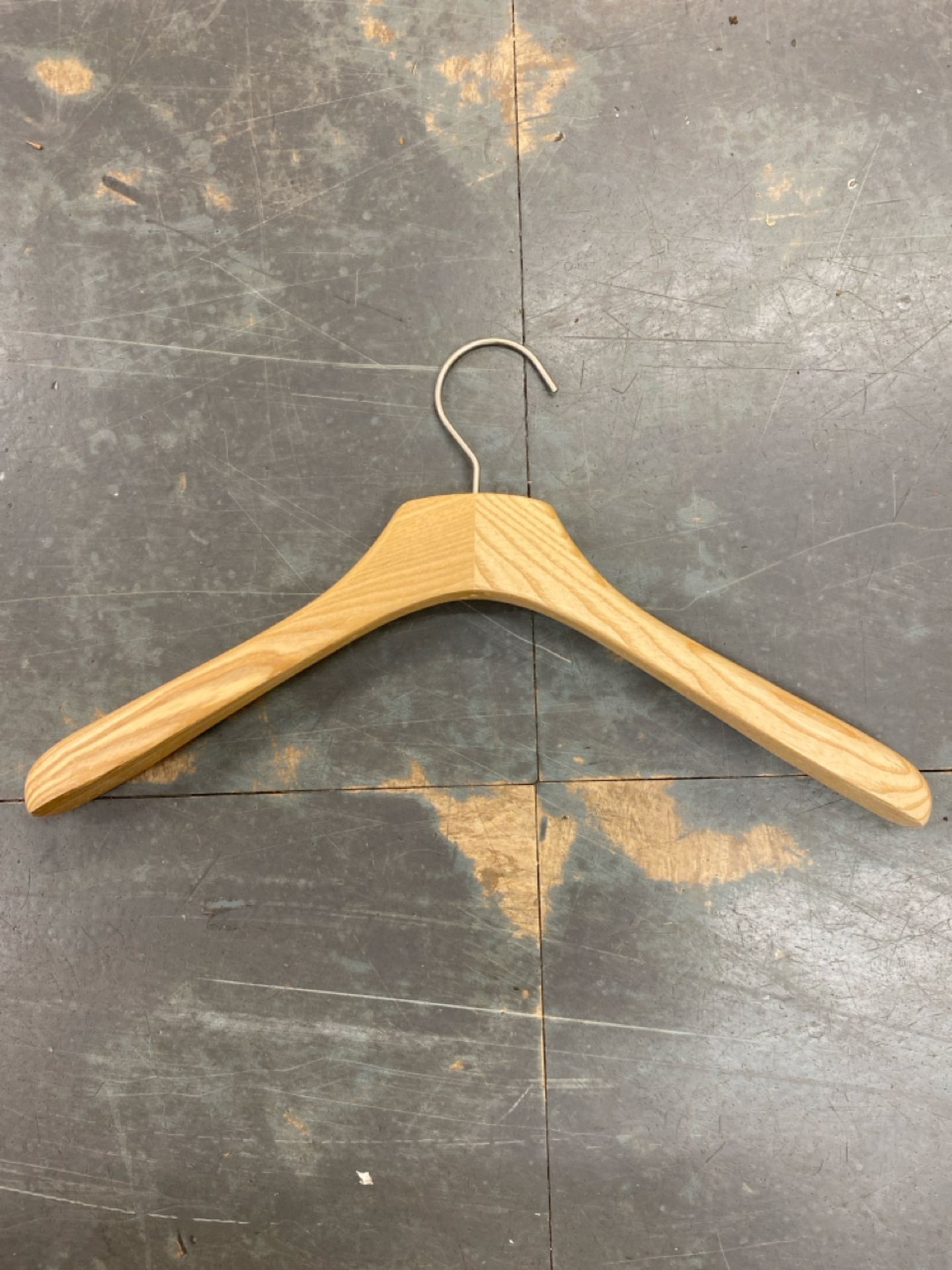 Various Size Hangers - Image 3 of 3