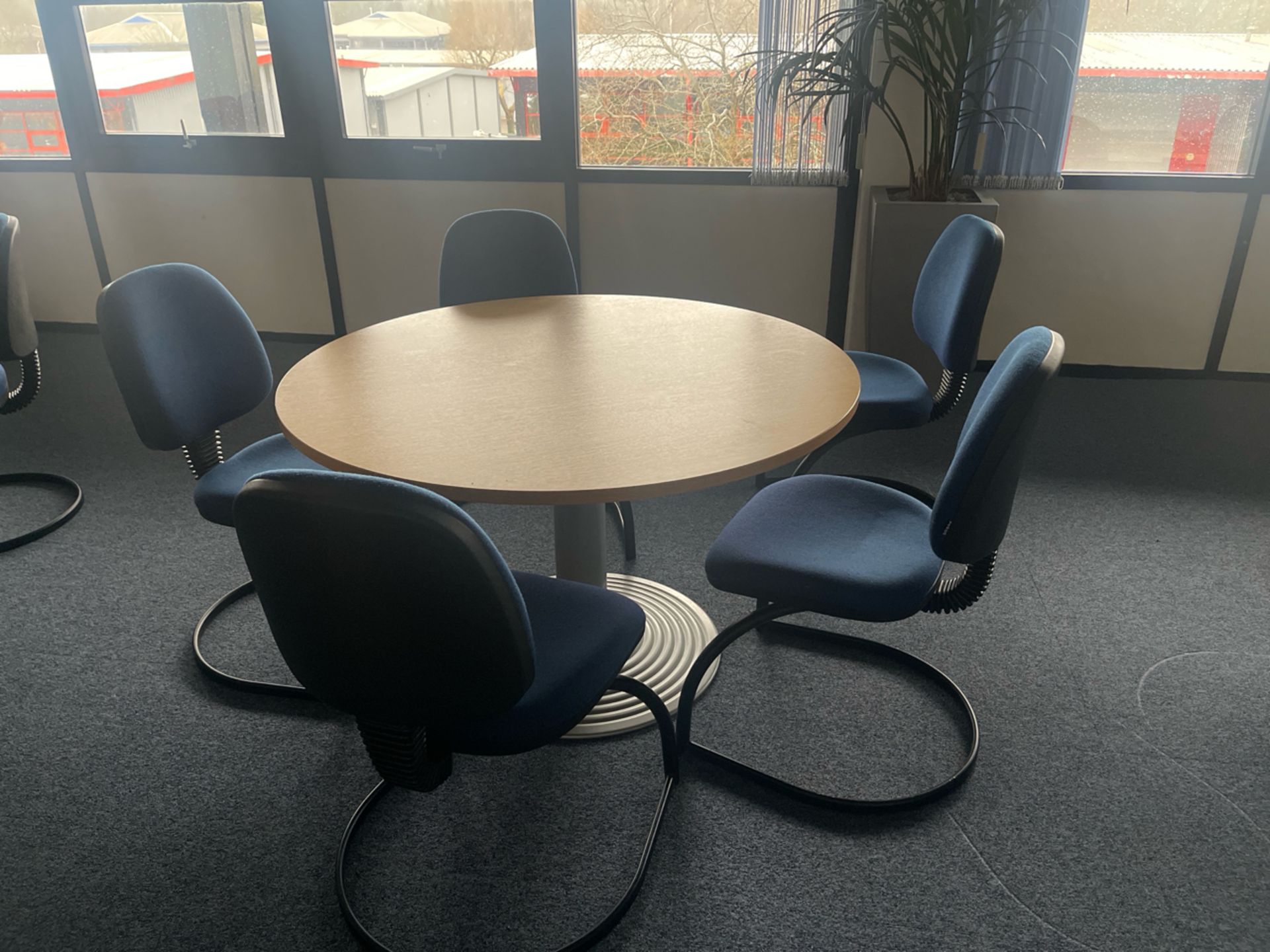 Circular Table x1 & Chairs x4