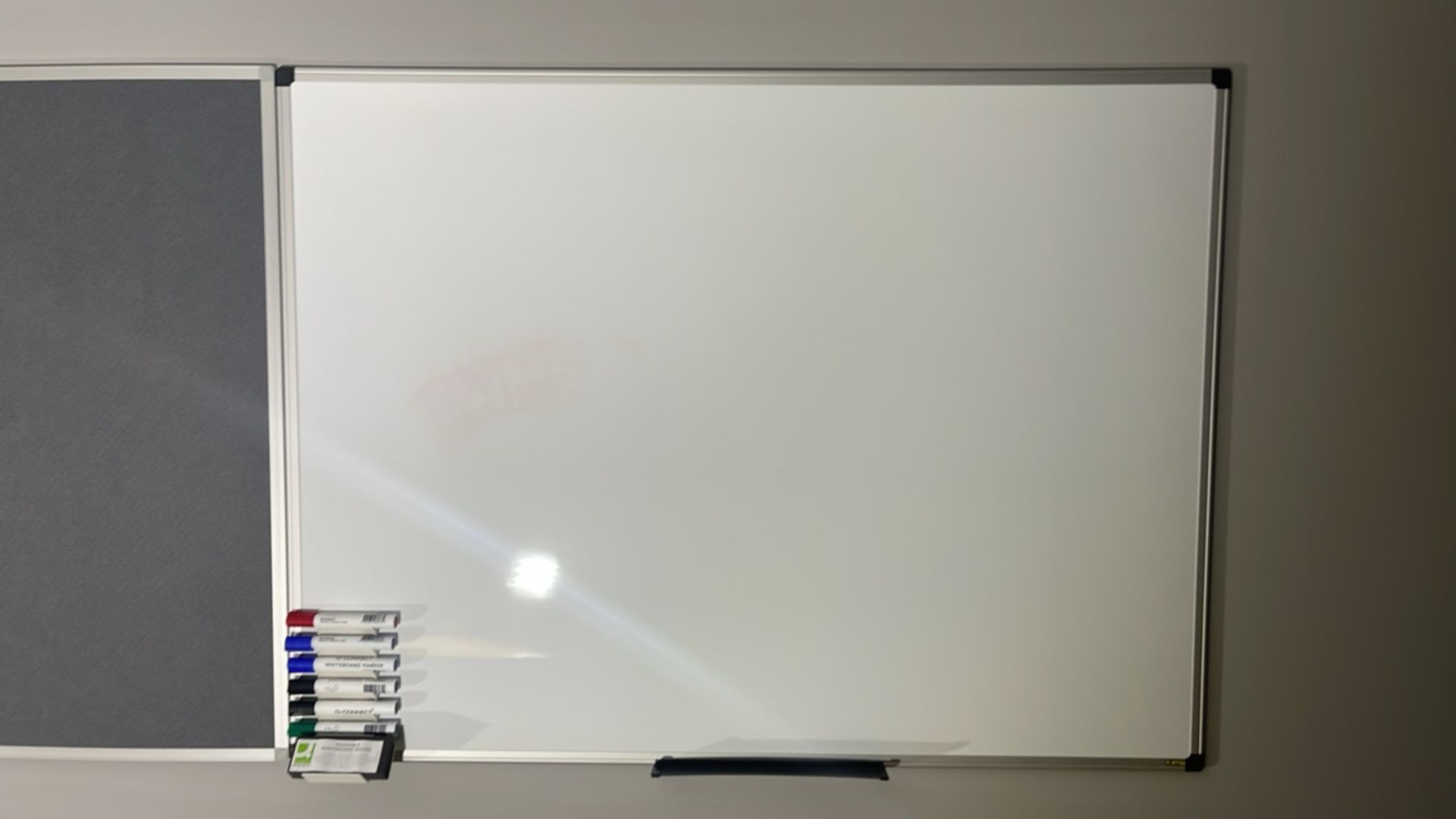 White Board & Felt Board - Image 3 of 3