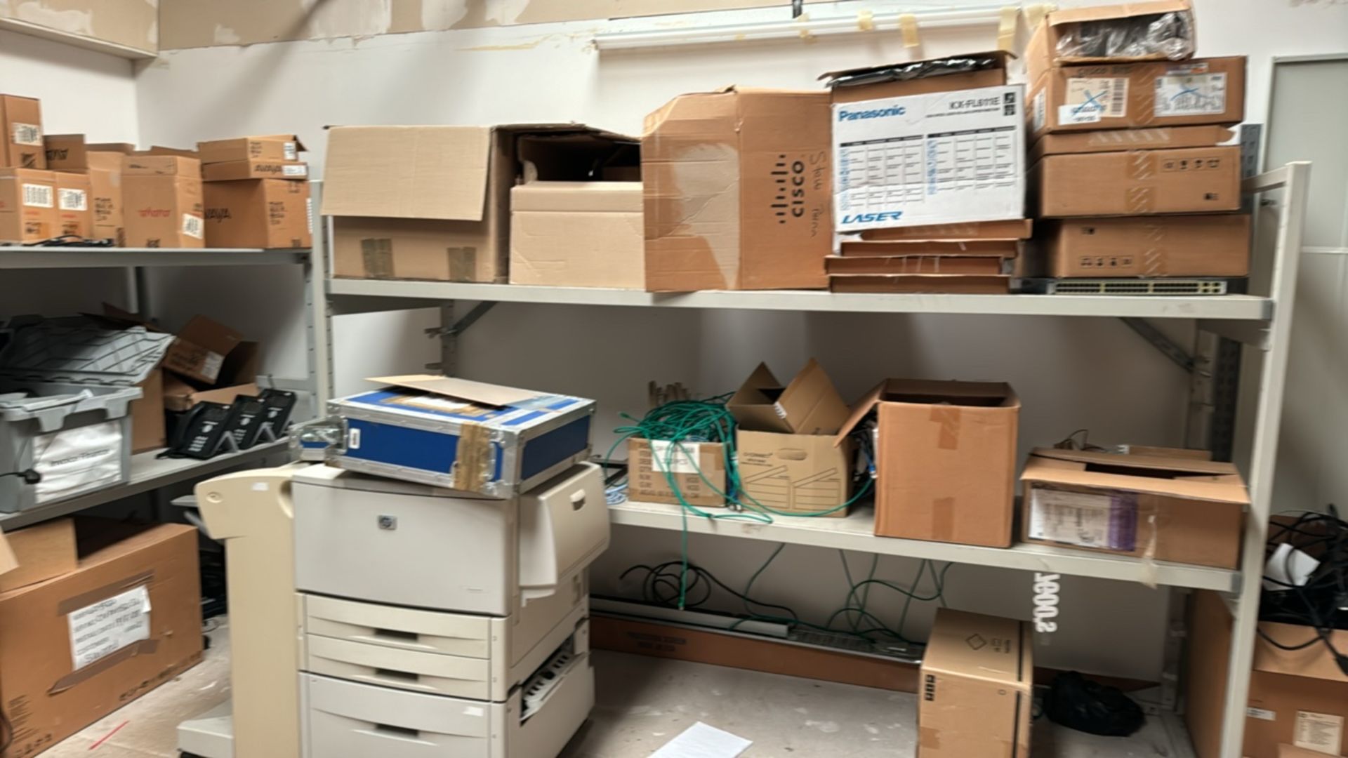 Store Room Contents - Image 6 of 12